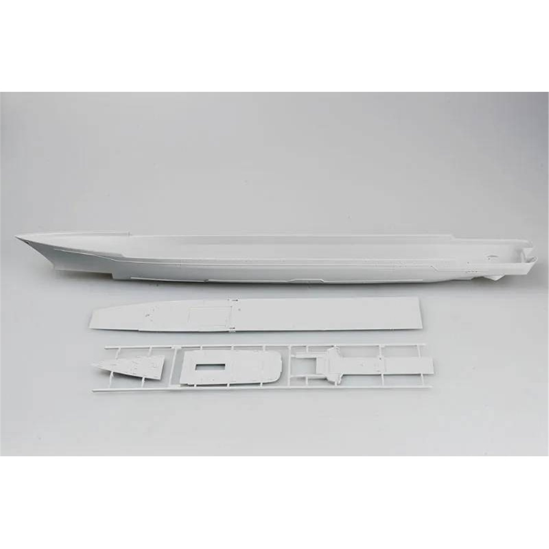 Trumpeter 04520 1/350 Ölçek, Rus Admiral Ushakov (Ex-Kirov), Savaş Gemisi Plastik Model Kiti