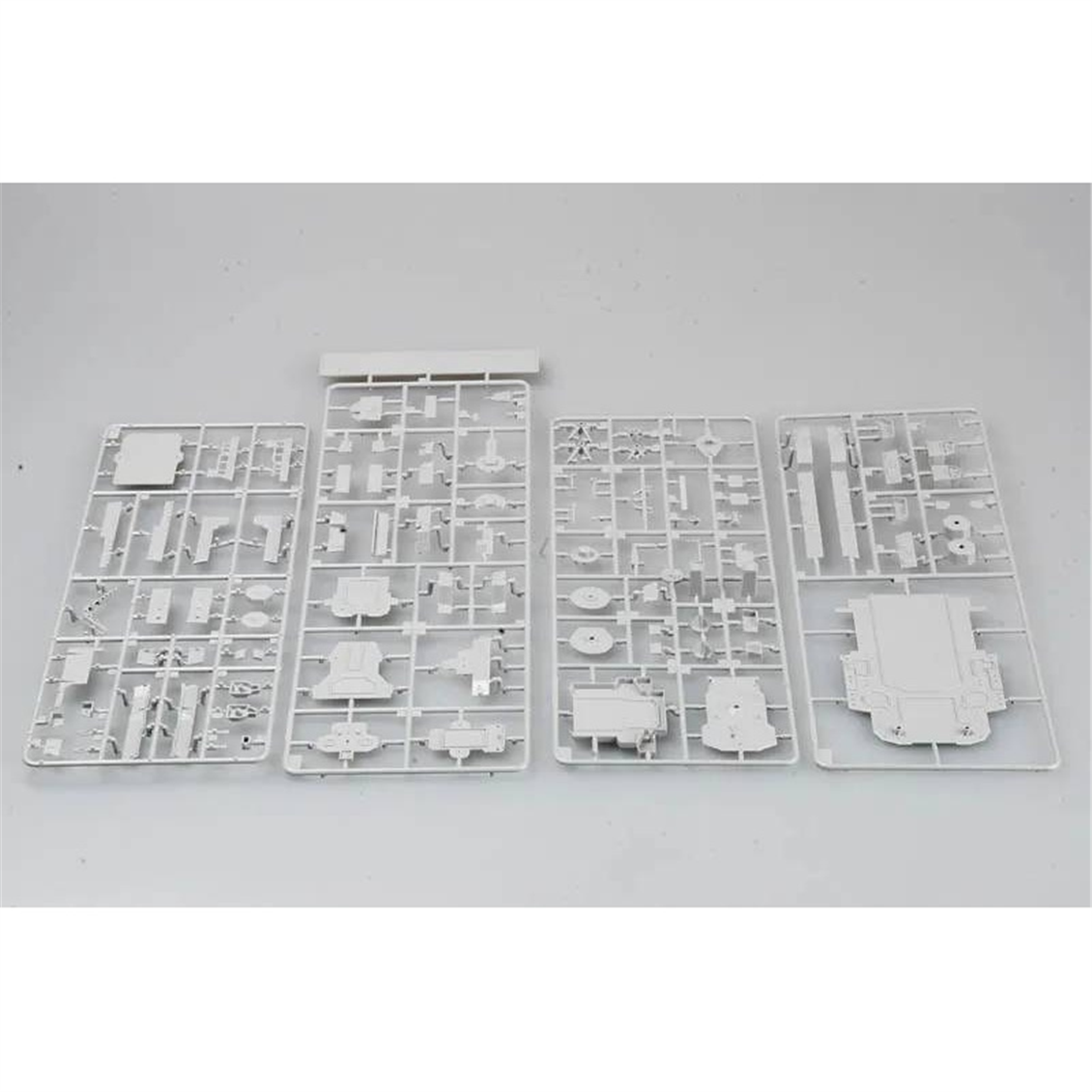 Trumpeter 04521 1/350 Ölçek, Rus Admiral Lazarev (Ex-Frunze), Savaş Gemisi Plastik Model Kiti