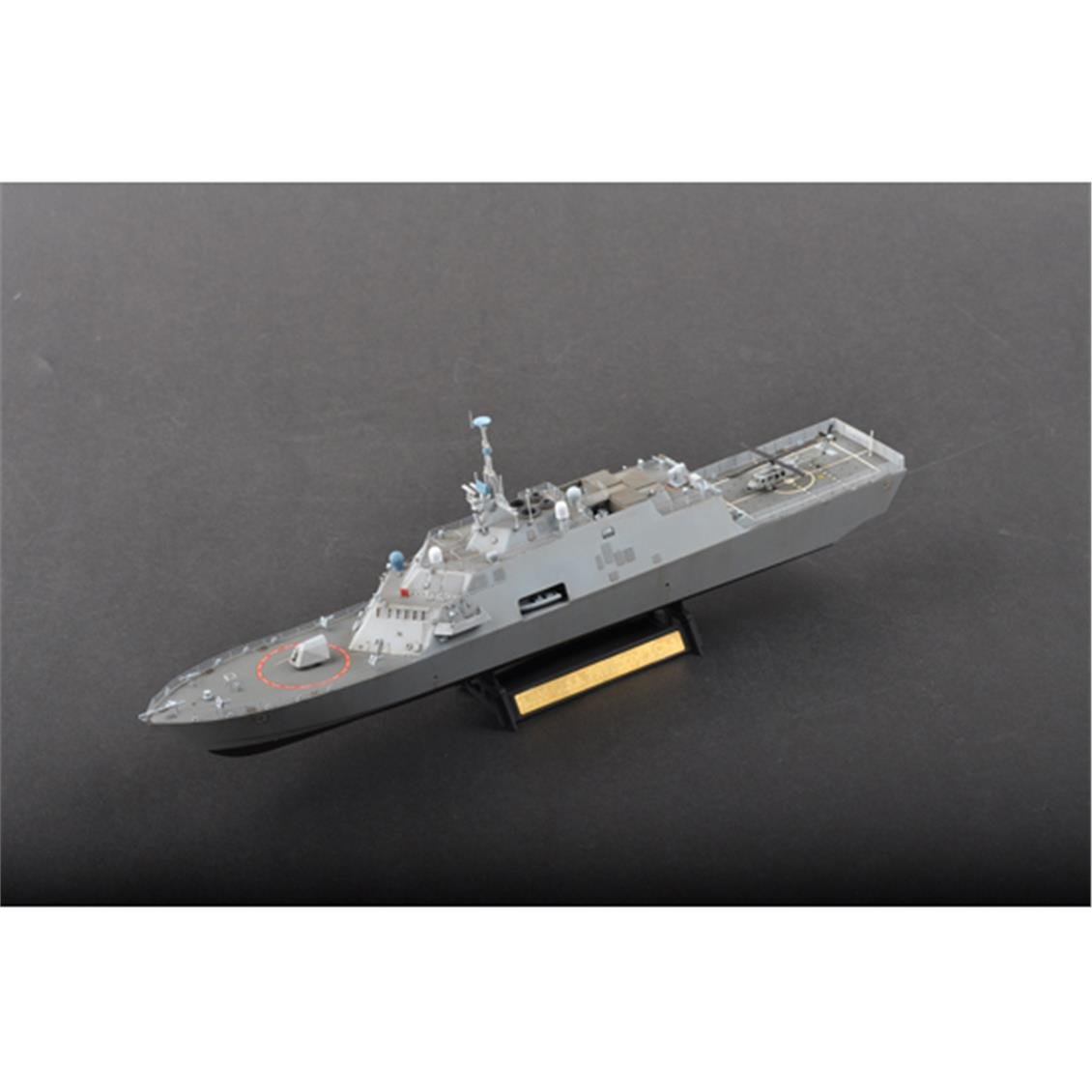 Trumpeter 04553 1/350 Ölçek Fort Worth (LCS-3) Savaş Gemisi,Plastik Model Kiti