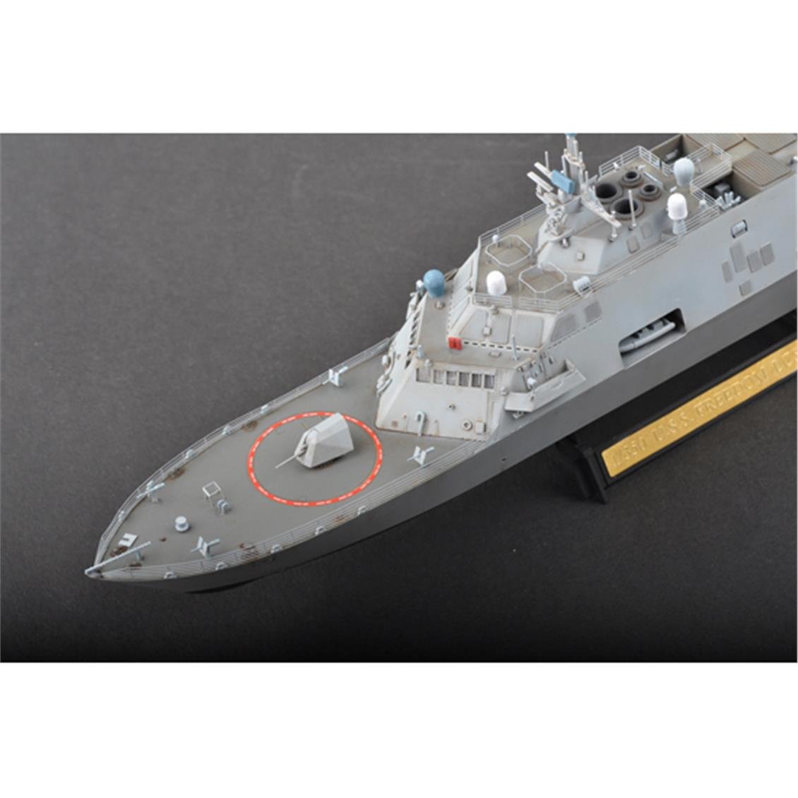 Trumpeter 04553 1/350 Ölçek Fort Worth (LCS-3) Savaş Gemisi,Plastik Model Kiti