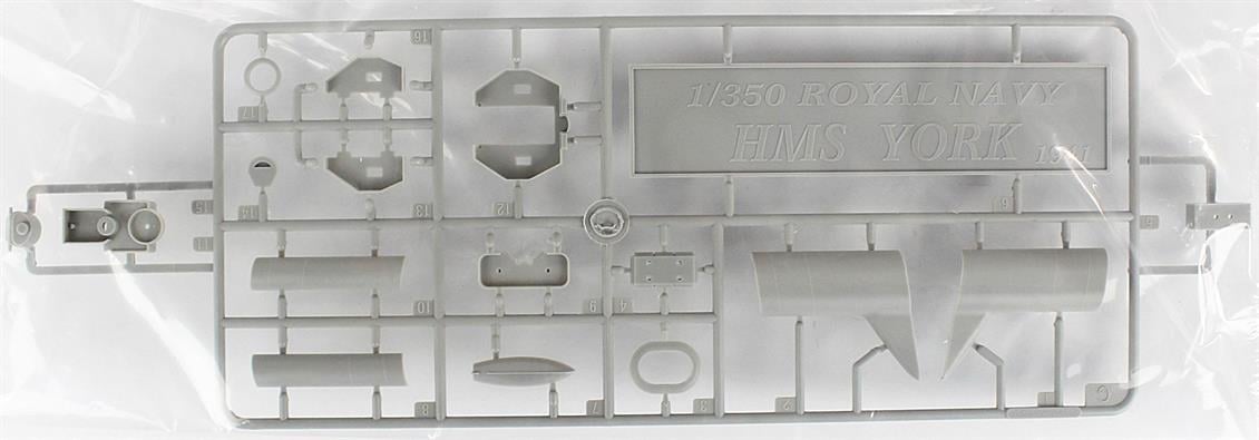 Trumpeter 05351 1/350 HMS York Savaş Gemisi Demonte Plastik Maketi