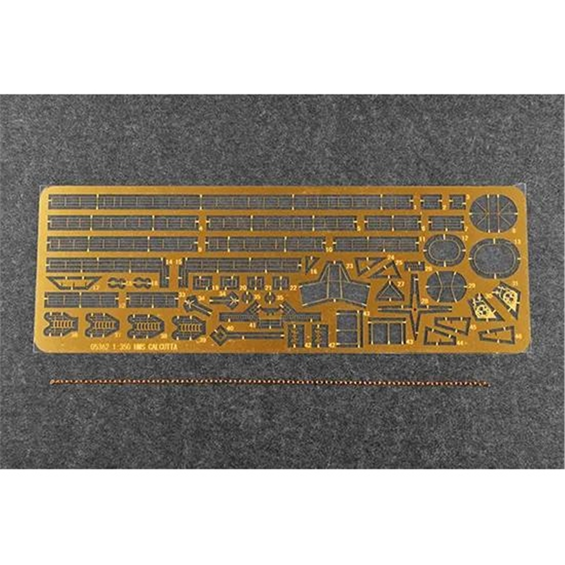 Trumpeter 05362 1/350 Ölçek, HMS Calcutta, C Sınıfı Hafif Kruvazör Plastik Model Kiti