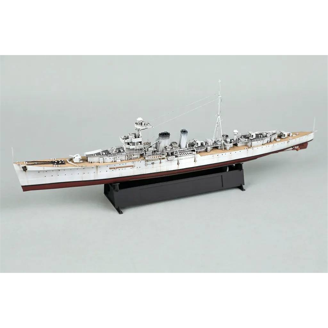 Trumpeter 05362 1/350 Ölçek, HMS Calcutta, C Sınıfı Hafif Kruvazör Plastik Model Kiti