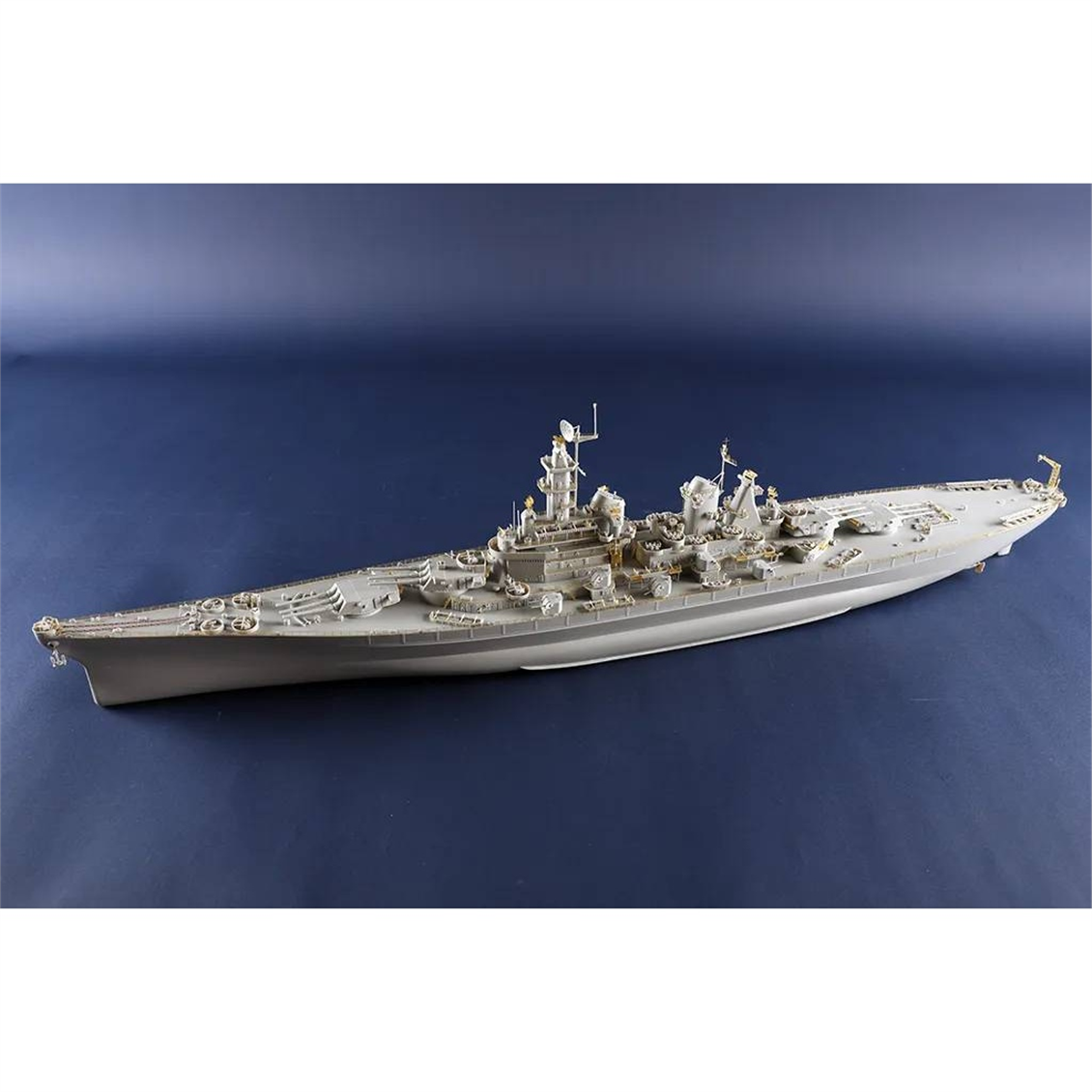 Trumpeter 05372 1/350 Ölçek, USS BB-67, Montana Sınıfı Savaş Gemisi Plastik Model Kiti
