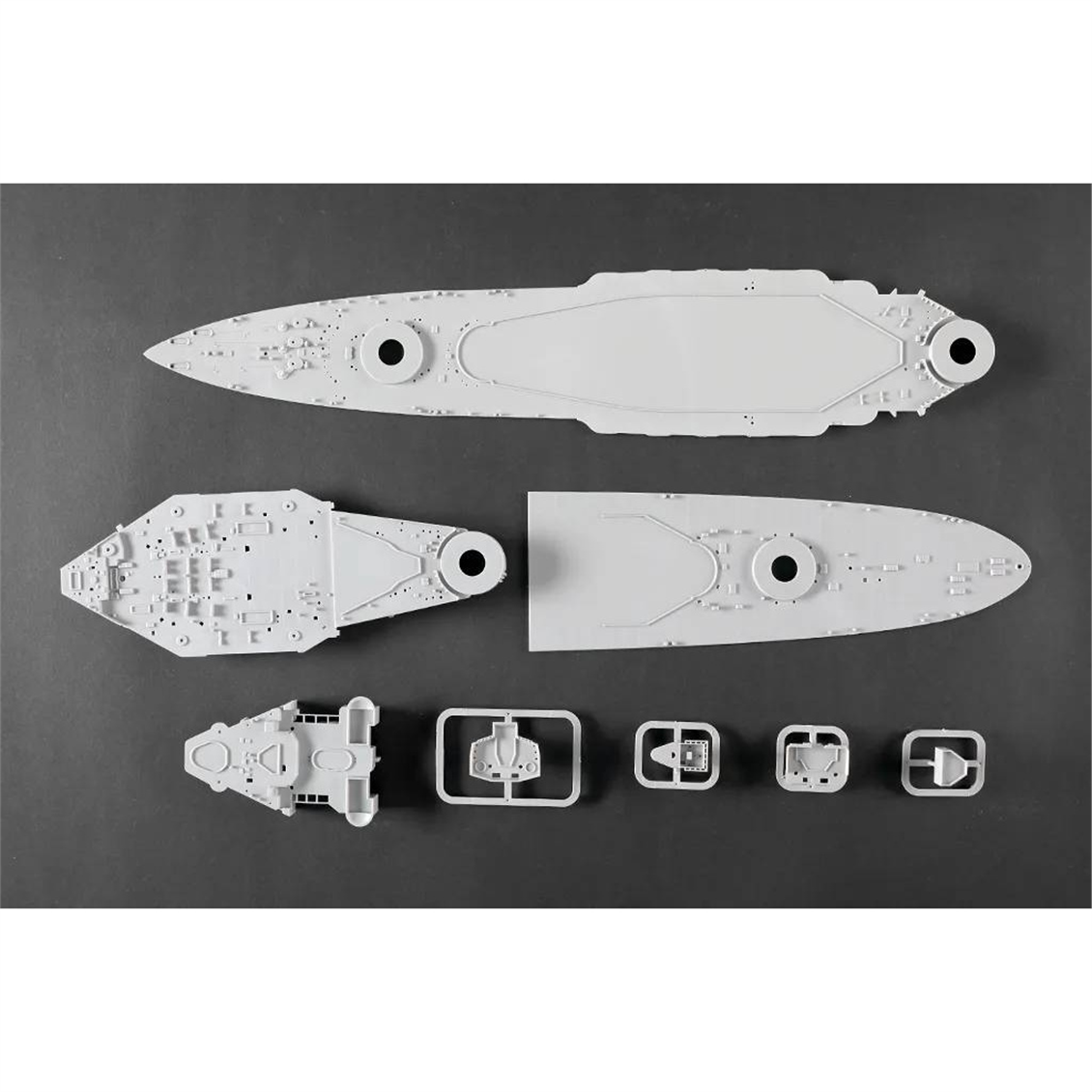 Trumpeter 05378 1/350 Ölçek, HMS Royal Oak, Revenge Sınıfı Savaş Gemisi Plastik Model Kiti