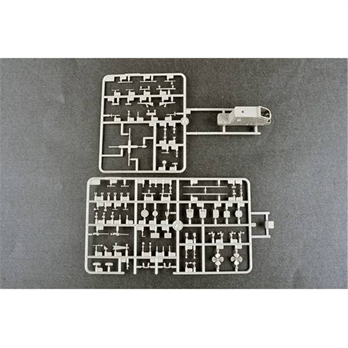 Trumpeter 05618 1/350 Ölçek, USS Intrepid CV-11, Uçak Gemisi Plastik Model Kiti