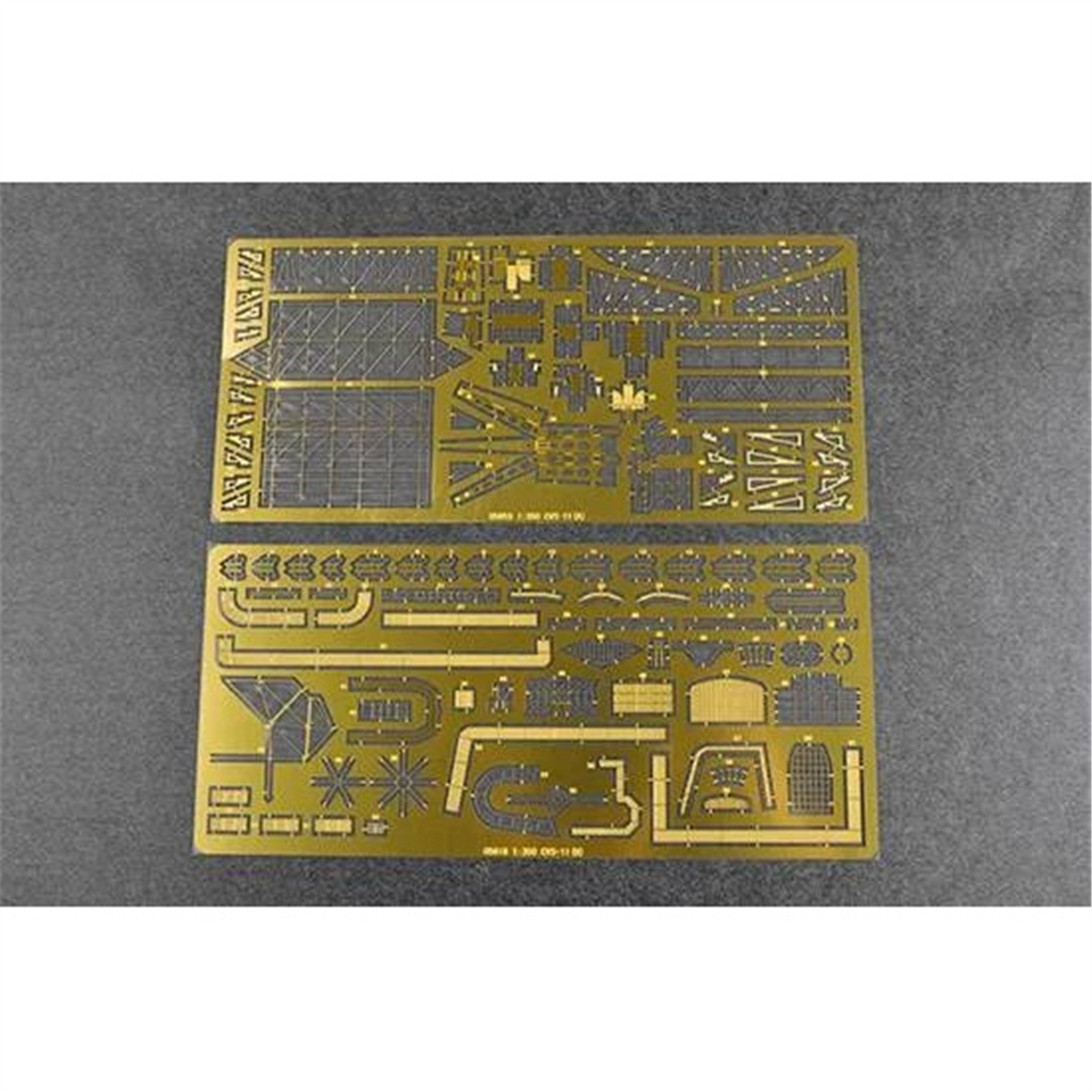 Trumpeter 05618 1/350 Ölçek, USS Intrepid CV-11, Uçak Gemisi Plastik Model Kiti