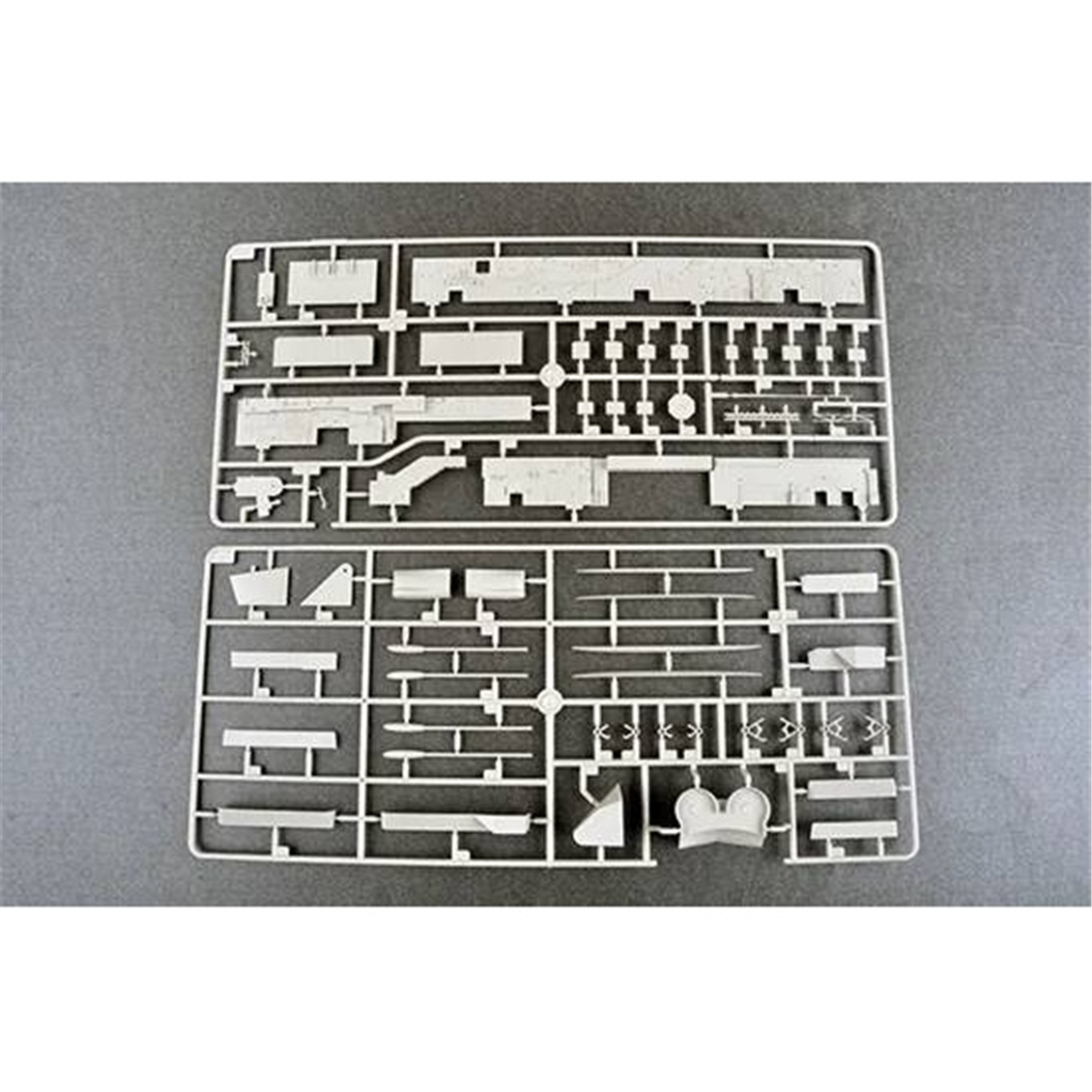 Trumpeter 05618 1/350 Ölçek, USS Intrepid CV-11, Uçak Gemisi Plastik Model Kiti