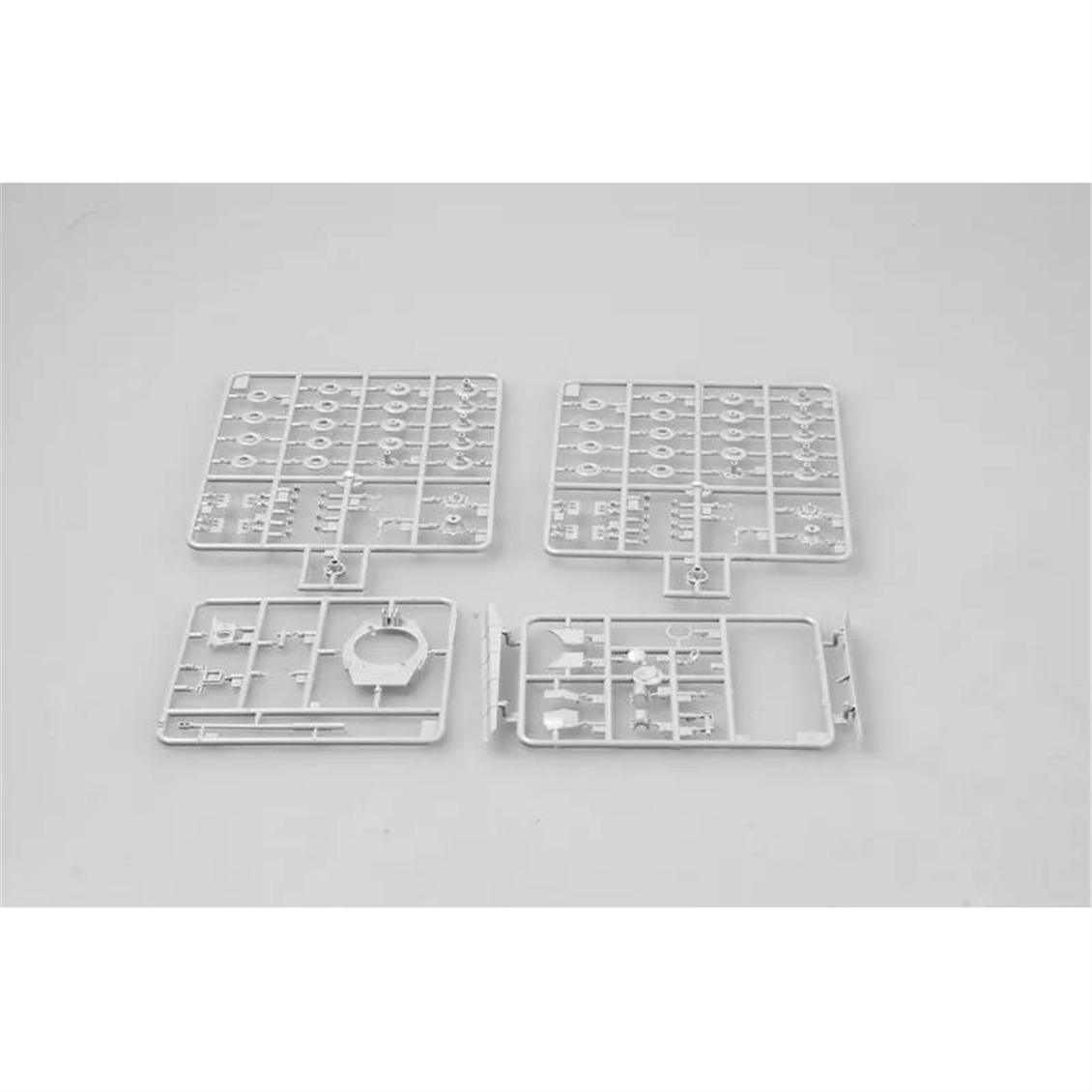 Trumpeter 07291 1/72 Ölçek, King Tiger Henschel Turret, Zimmeritli Tank Plastik Model Kiti