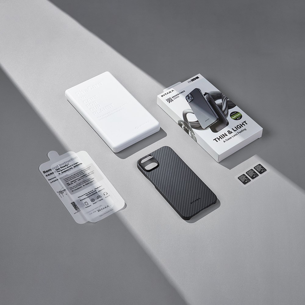 Apple iPhone 15 Plus Kılıf M-safe Şarj Özellikli 1500D Aramid Fiber Pitaka Ultra-Slim Classic Serisi Black-Grey Twill Kapak