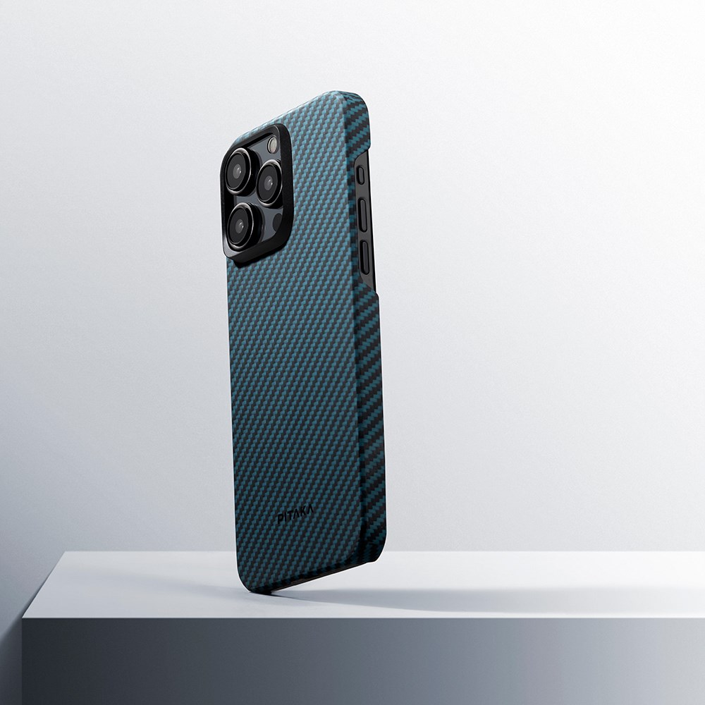 Apple iPhone 15 Pro Kılıf M-safe Şarj Özellikli 1500D Aramid Fiber Pitaka Ultra-Slim Classic Serisi Black-Blue Twill Kapak