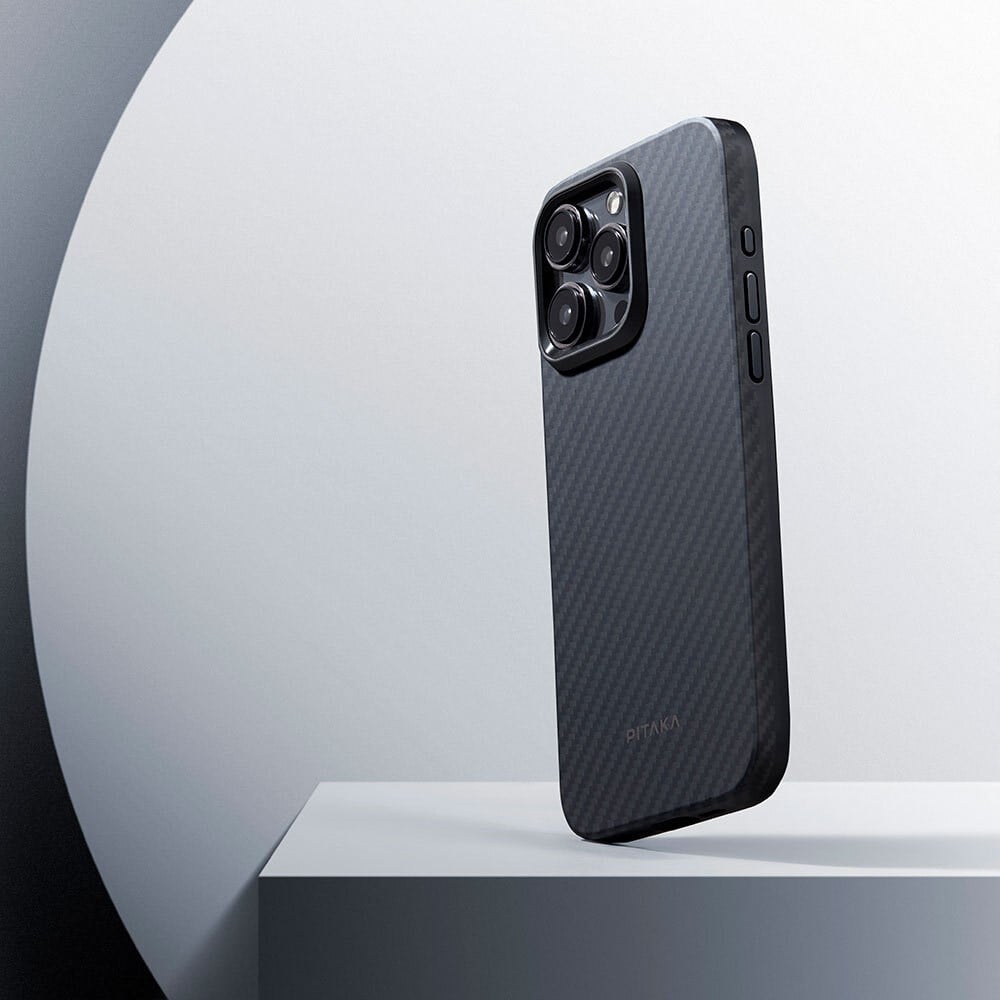 Apple iPhone 15 Pro Max Kılıf M-safe Şarj Özellikli Soft Arka Yüzey Askı İpli Coehl Muse Kapak