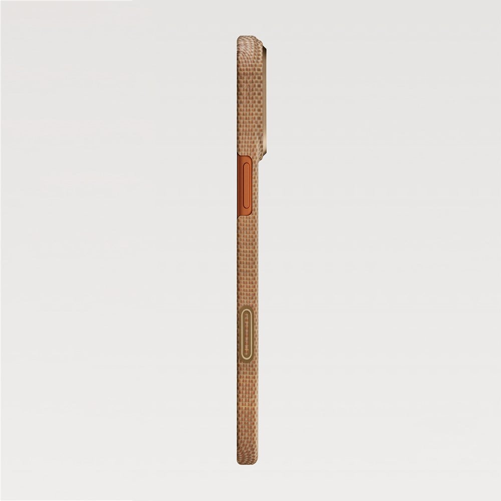 Apple iPhone 17 Pro Max Kılıf M-safe Şarj Özellikli Aramid Fiber Pitaka Glints of Gold Ultra Slim Serisi Kapak