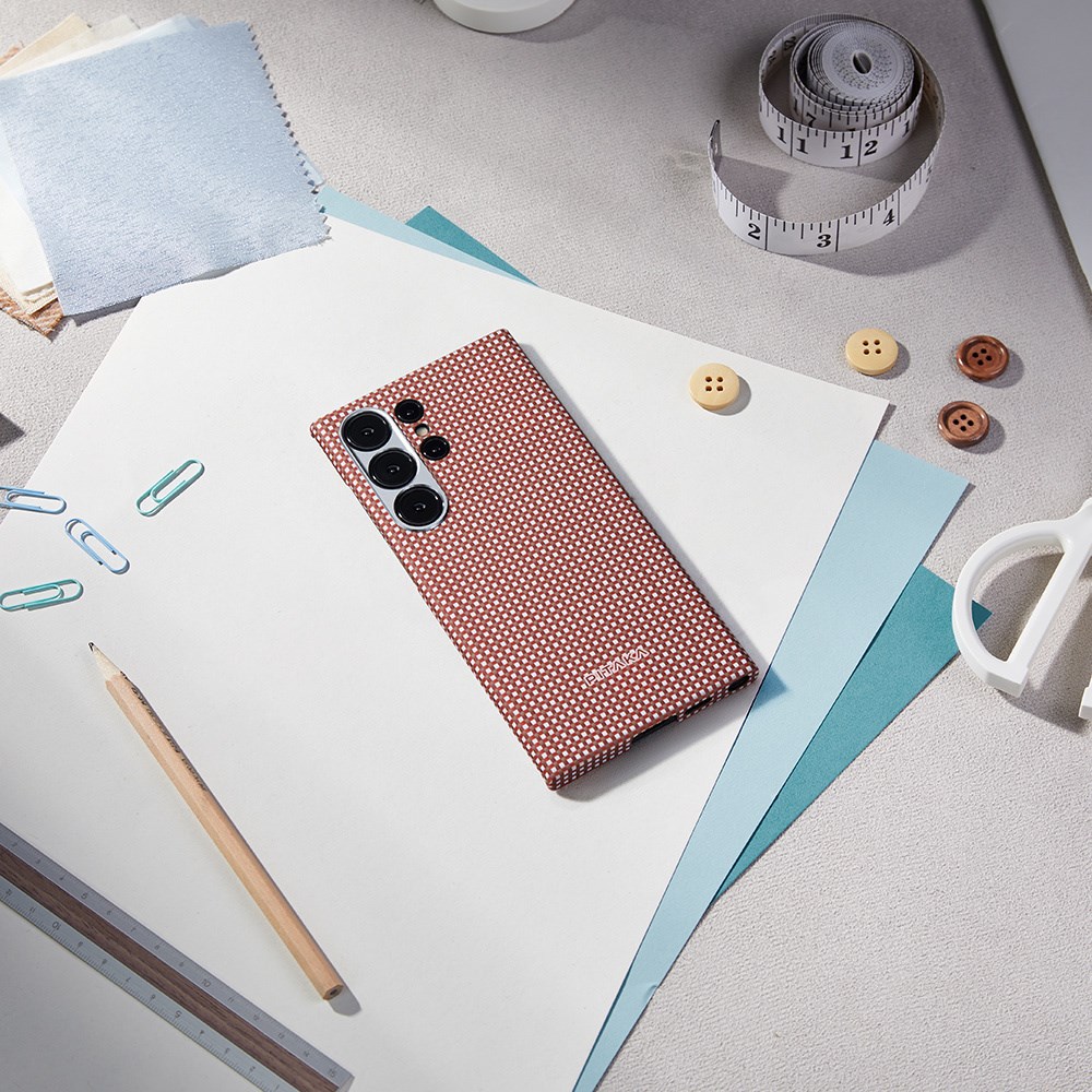 Galaxy S24 Ultra Kılıf M-safe Şarj Özellikli 1500D Aramid Fiber Pitaka Ultra-Slim Classic Serisi Bonfire Kapak