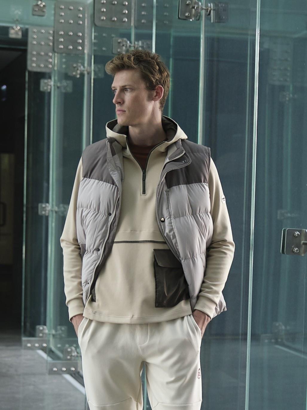 Erkek Slim Fit Bej Rüzgar ve Su İtici Termo İç Astarlı Nefes Alabilen Yelek NCS JEANS 4516