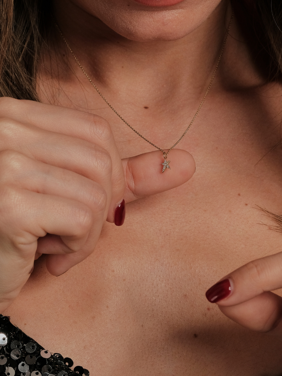 14 Ayar Altın Yıldız Kolye