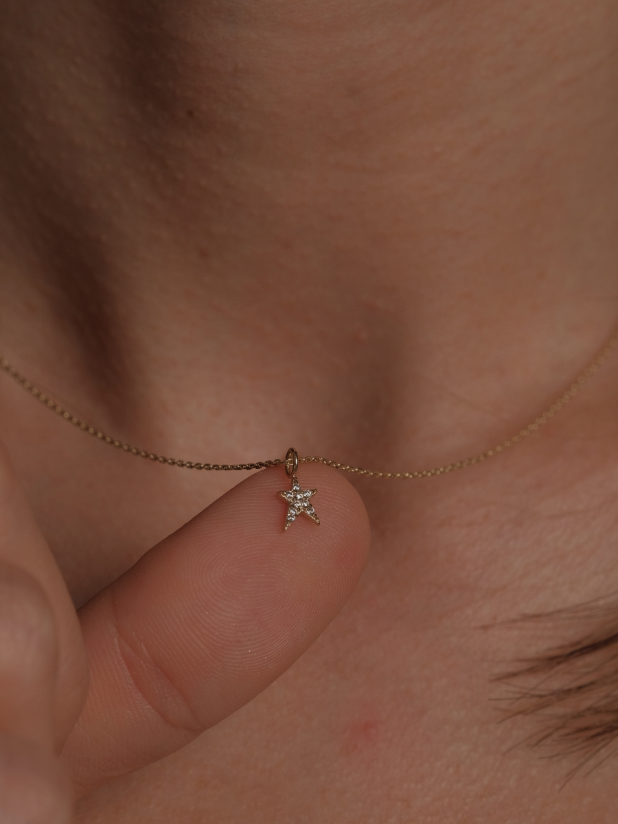 14 Ayar Altın Yıldız Kolye