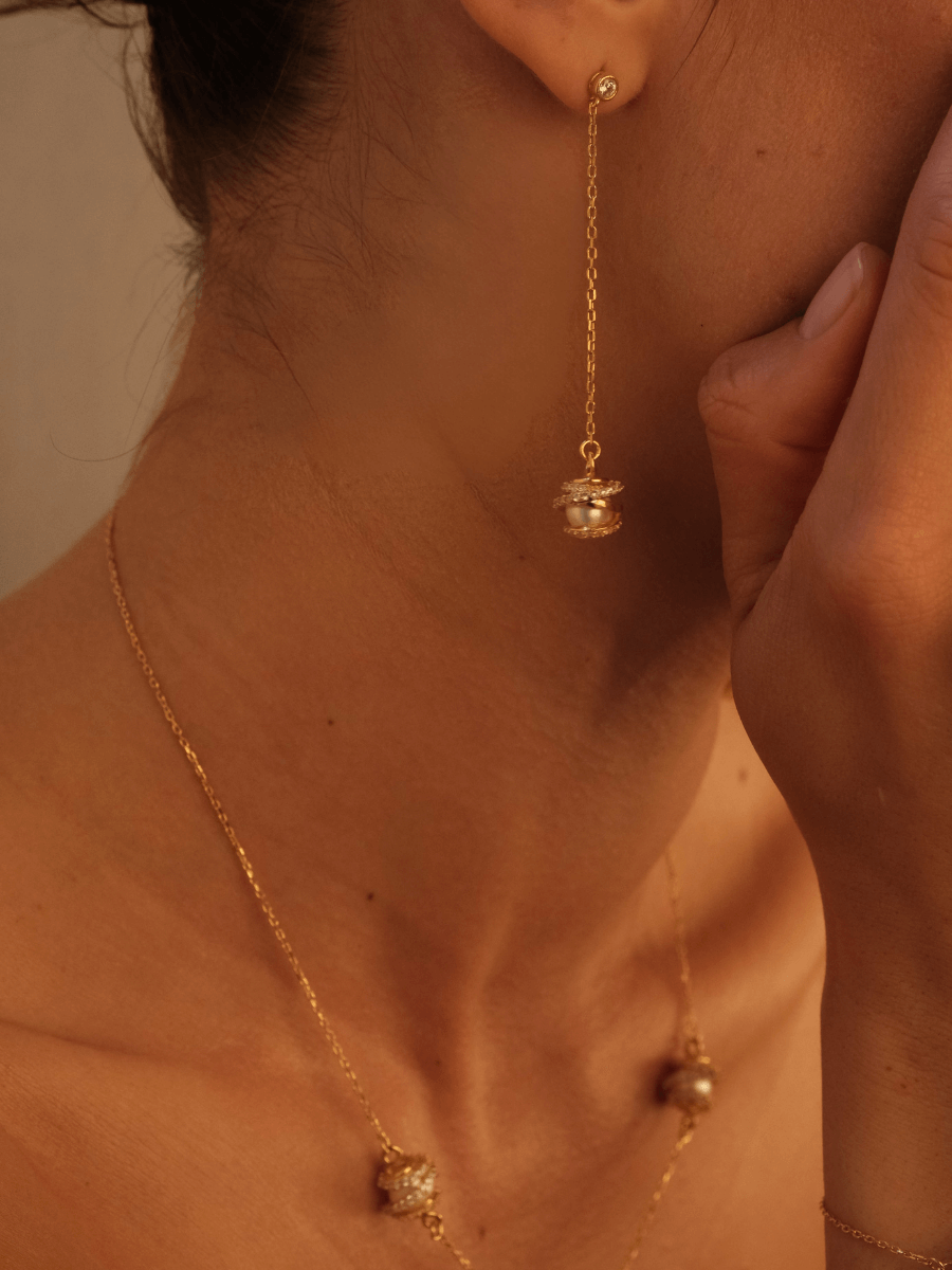 Amour Kafes İncili Uzun Zincir Küpe