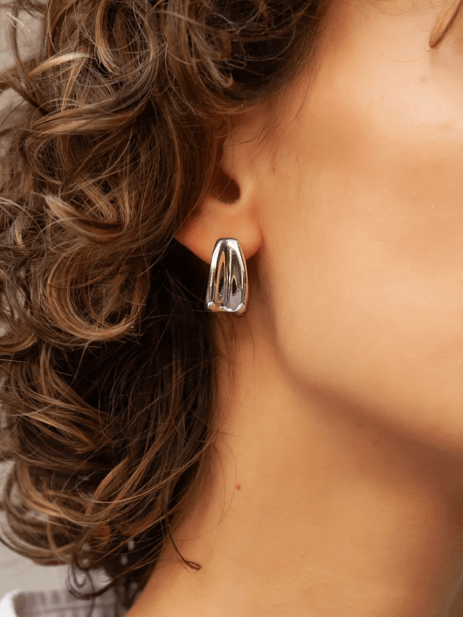 Erica Amorf Halka Küpe