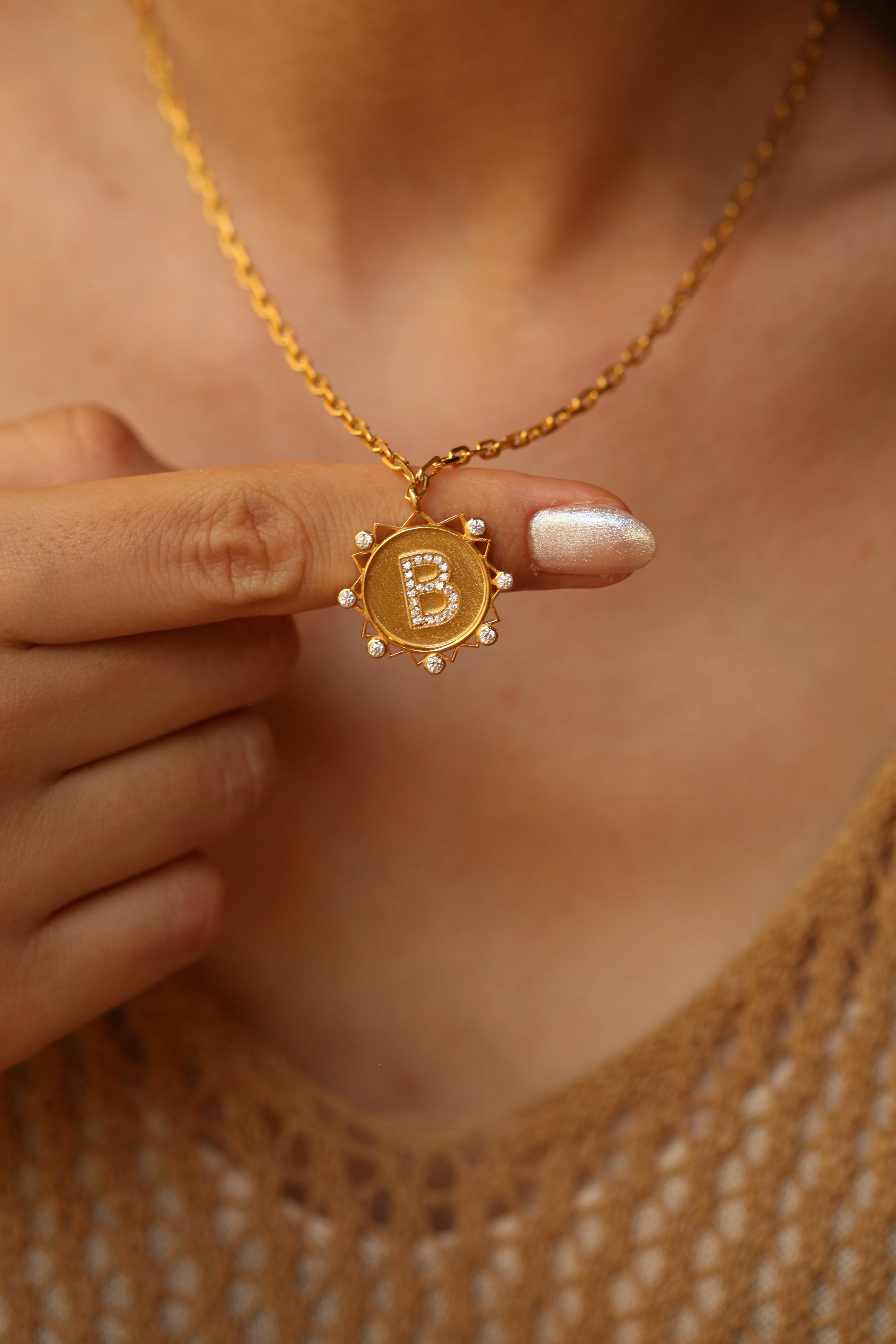 Harf Madalyon Zincir Kolye