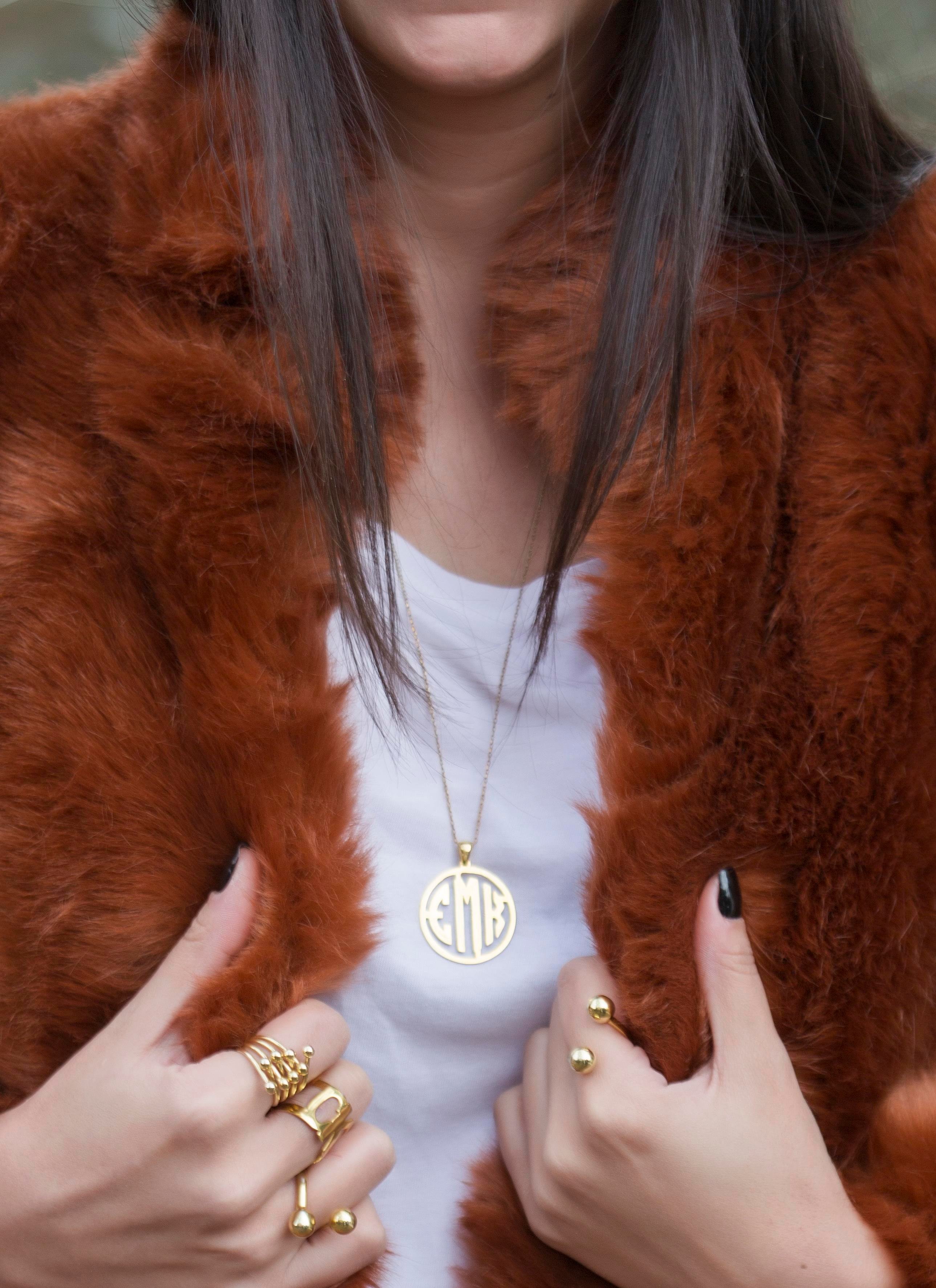 Harfli Madalyon Kolye