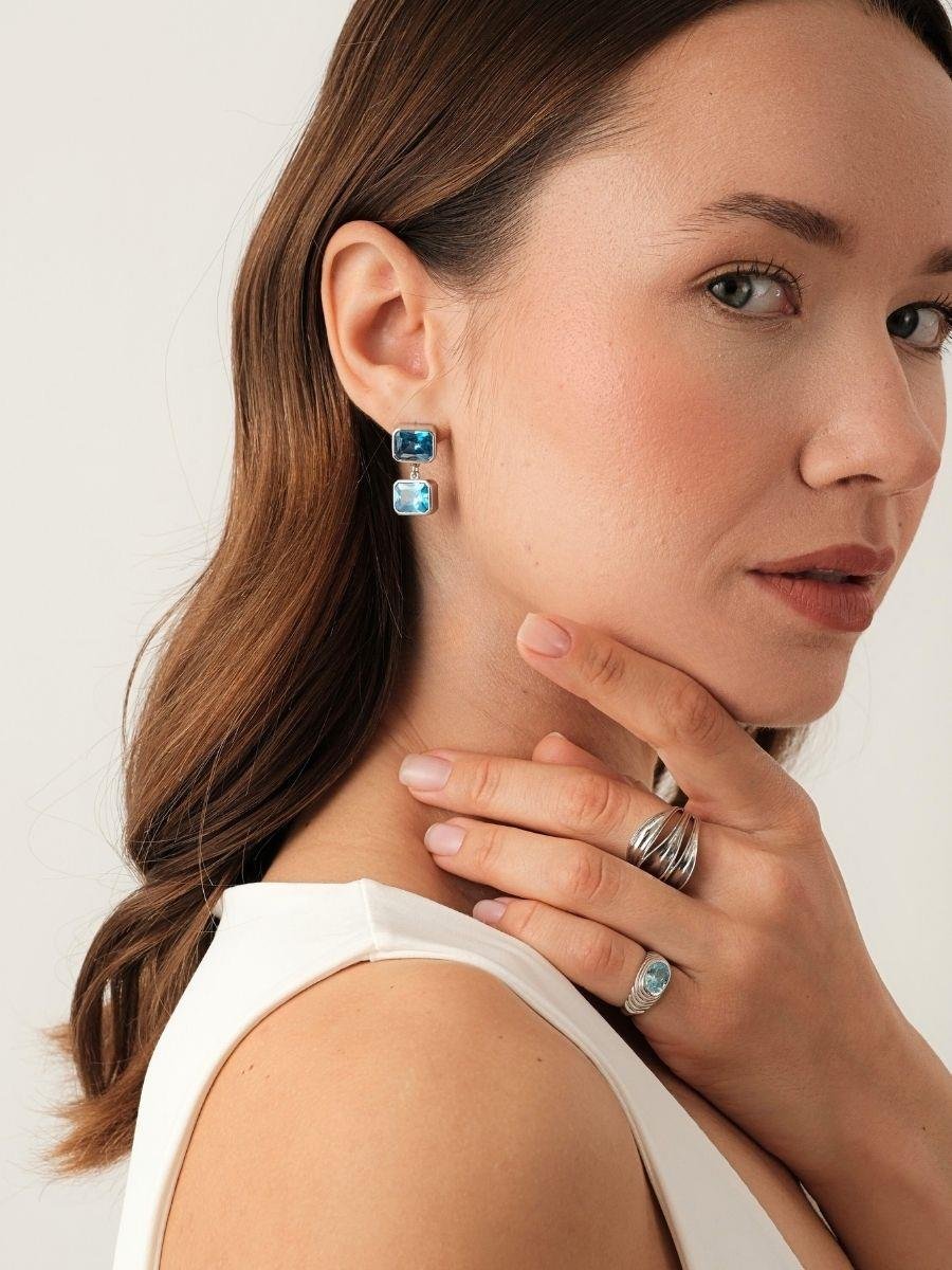 İkili Kristal Taşlı Sallantılı Küpe