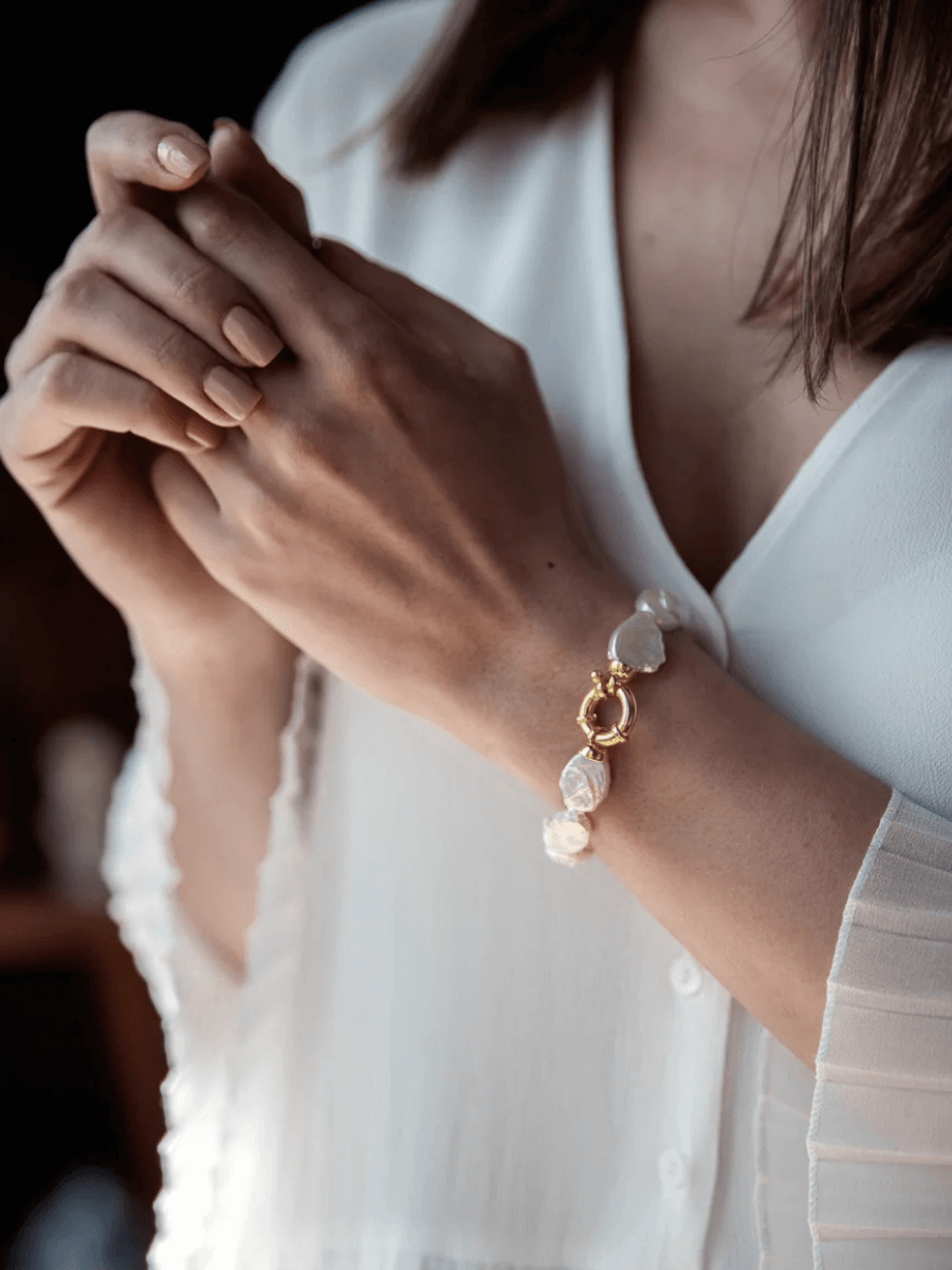 İnci Kilitli Bileklik