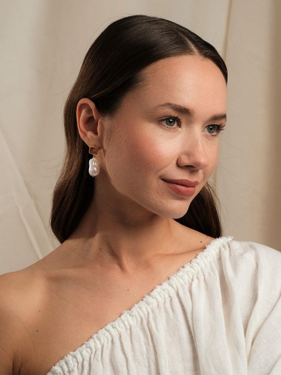 Kristal Taşlı Barok İnci Sallantılı Küpe