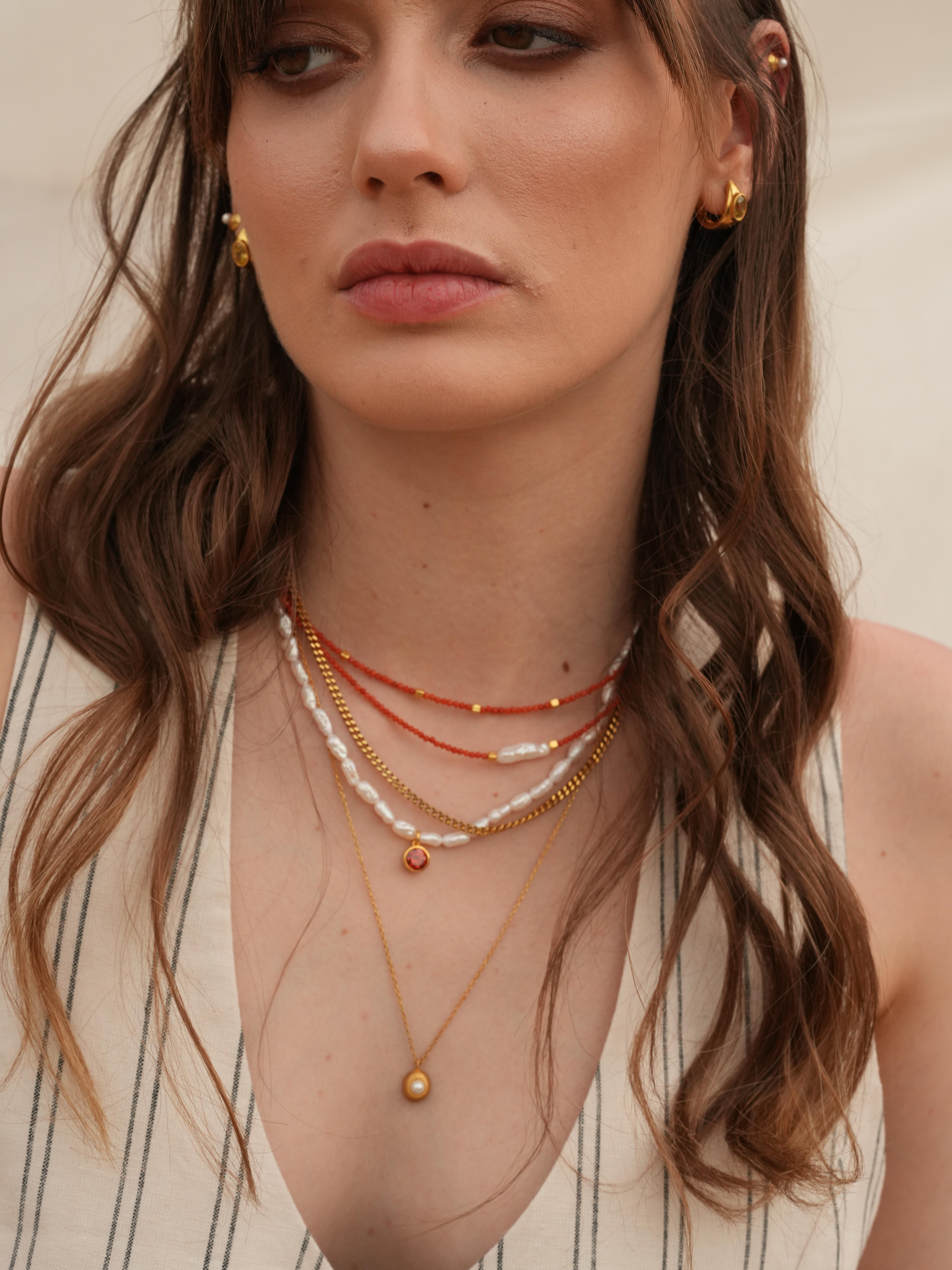 Mira Kırmızı Mercanlı Küçük Toplu Kolye - 925 Ayar Gümüş