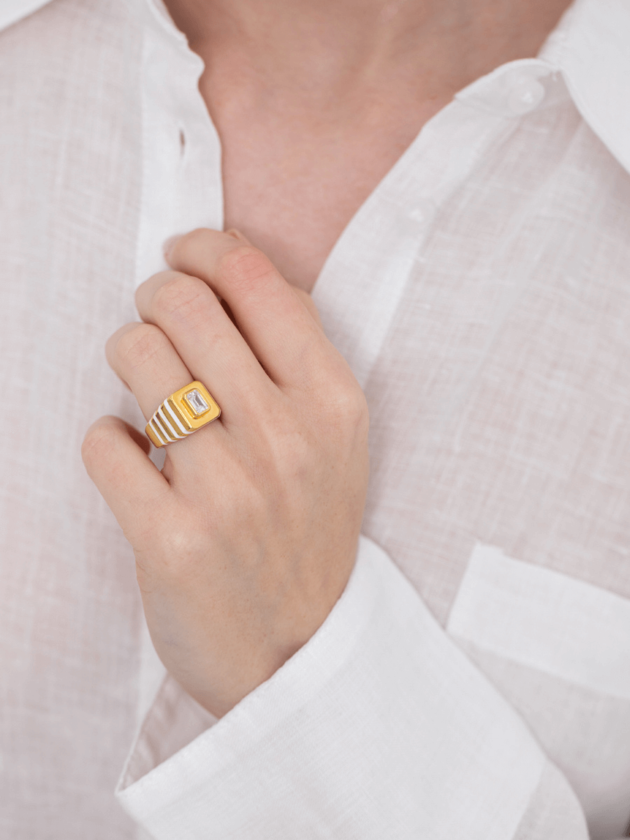 Oktagon Taşlı Mineli Yüzük