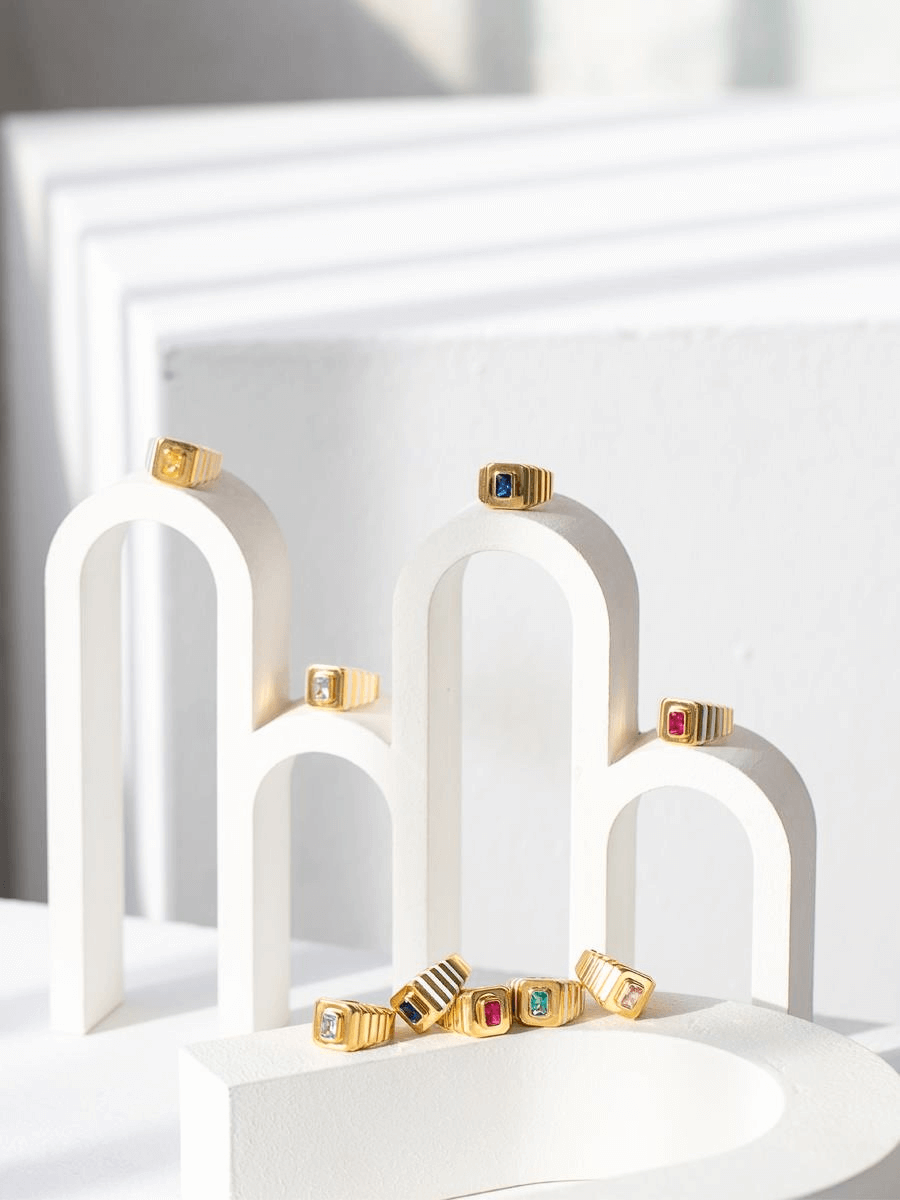 Oktagon Taşlı Mineli Yüzük