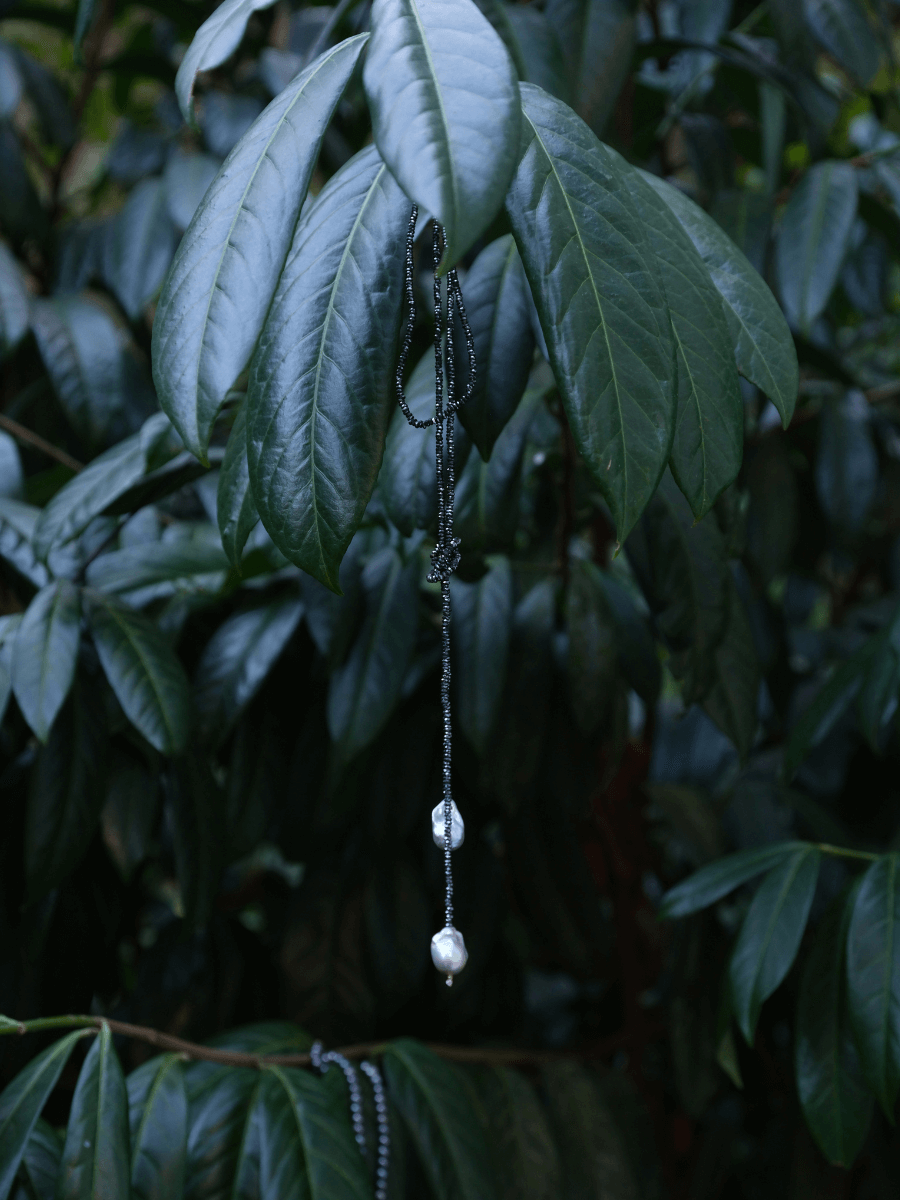 Sedna Barok İncili Hematit Taşlı Uzun Kolye