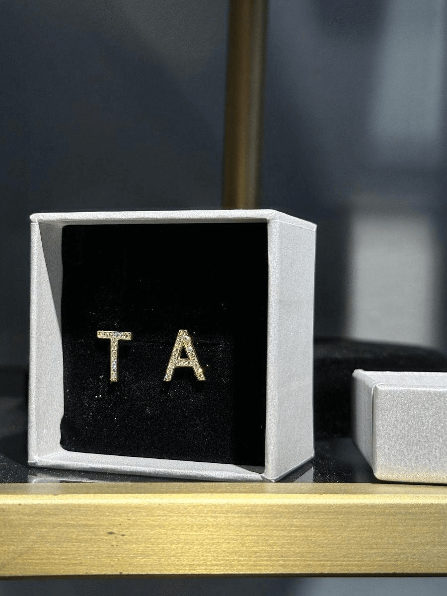 Taşlı Tek Harf Küpe