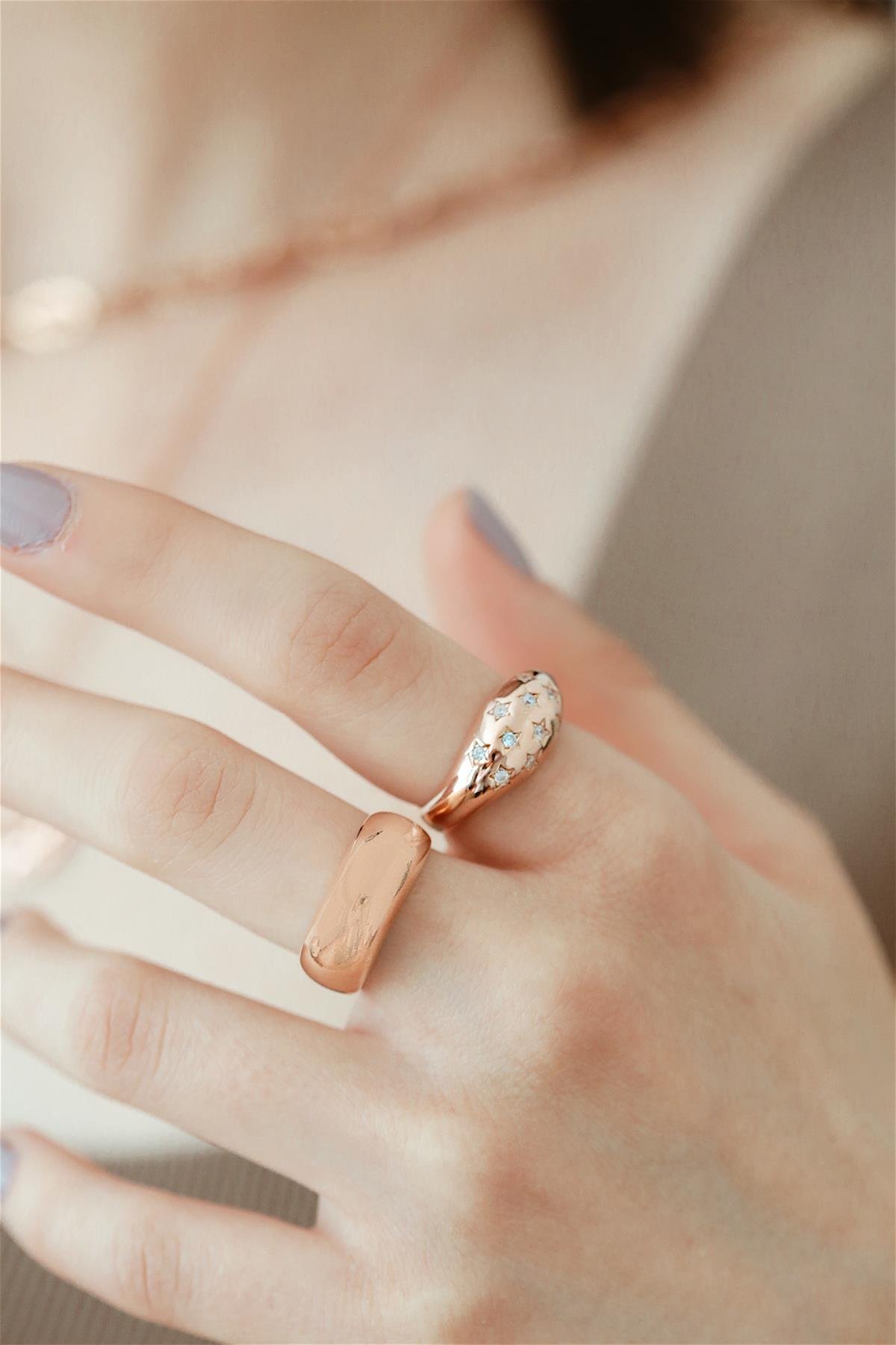 Yıldız Taşlı Yüzük