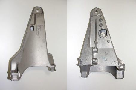  Кронштейн двигателя T5 03