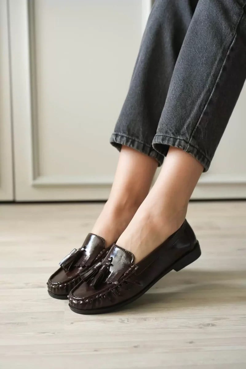 Acı Kahve Rugan Püsküllü Kadın Loafer Ayakkabı TR88MS01B