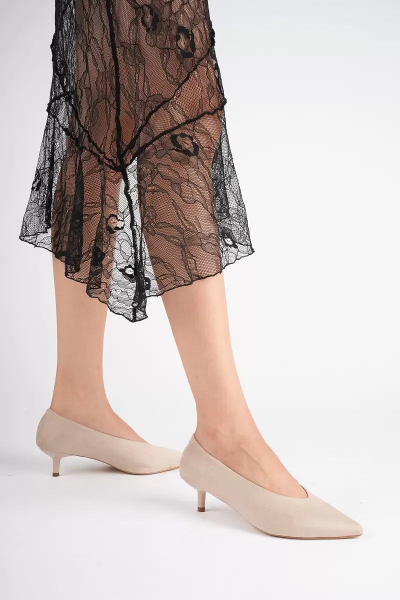 Kadın Bej Süet 4 cm İnce Topuklu Stiletto TR05MS02G