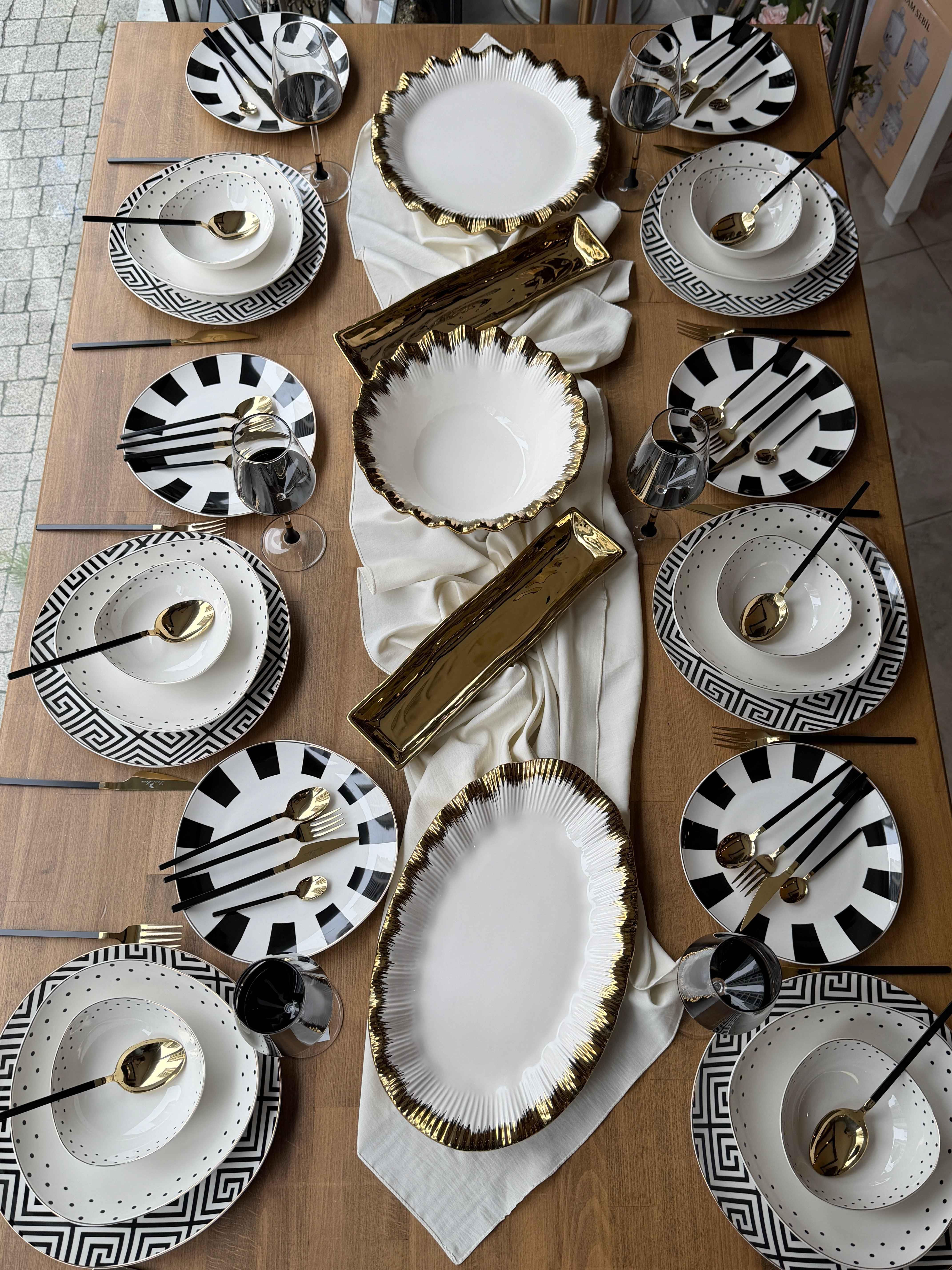 Porselen Yemek Takımı 6 Kişilik 77 Parça Valessa