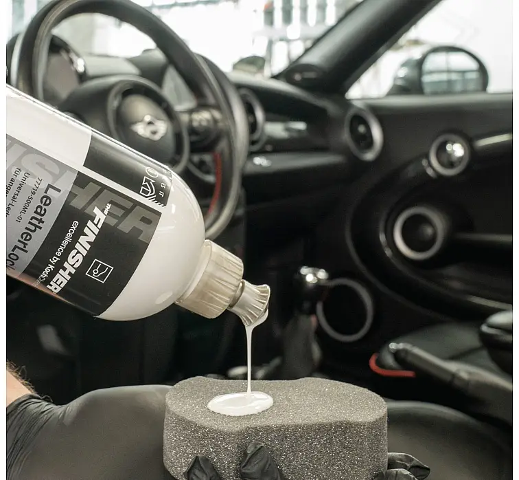 Koch Chemie The Finisher LeatherLock 500 ml Deri Bakım ve Koruyucu | UV Korumalı Profesyonel Deri Bakım KremiKochChemieKOCHLL
