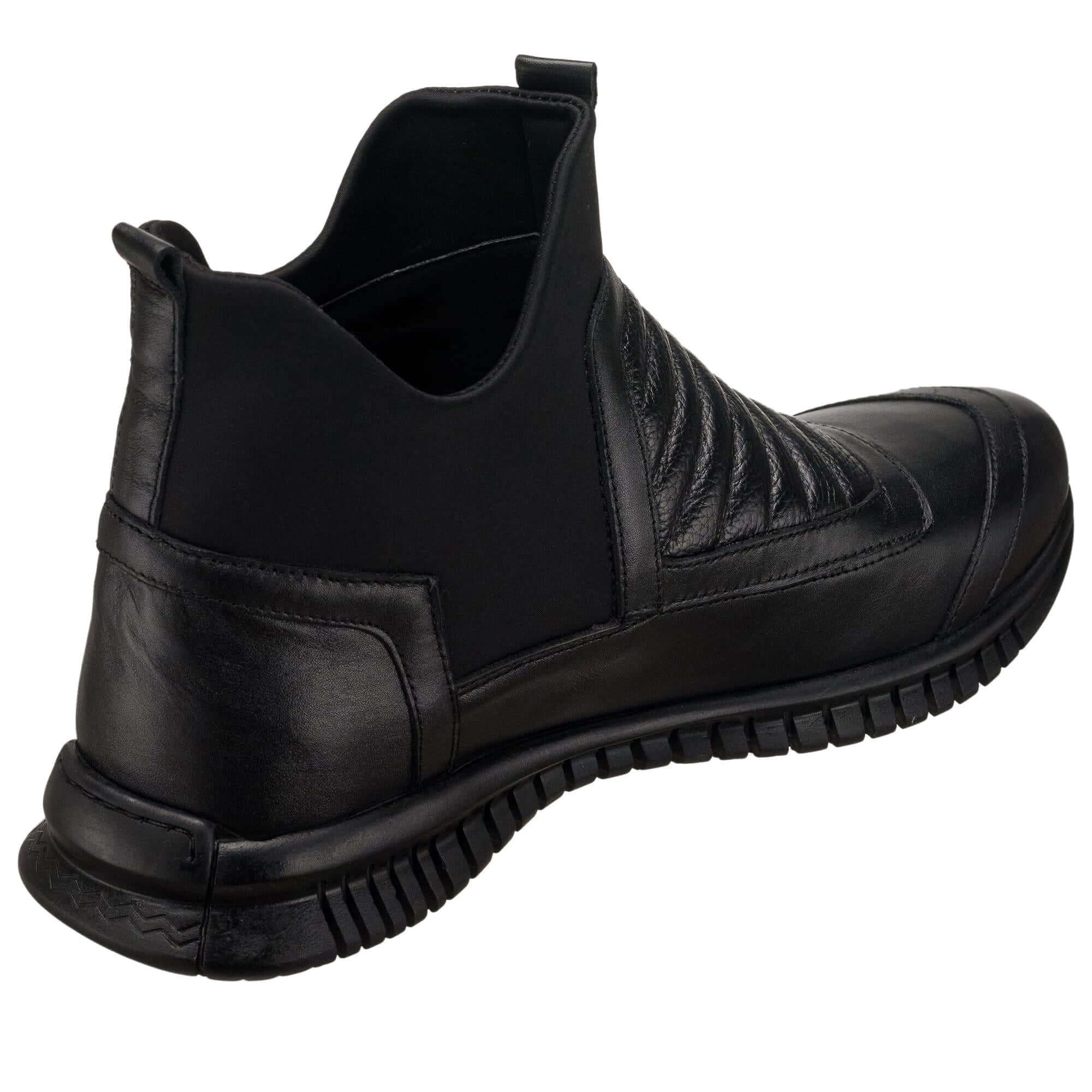 Costo Shoes AG1923 siyah erkek bot, Extra H kalıp, sıcak astar ve dalgıç streç boğazıyla arka iç açı