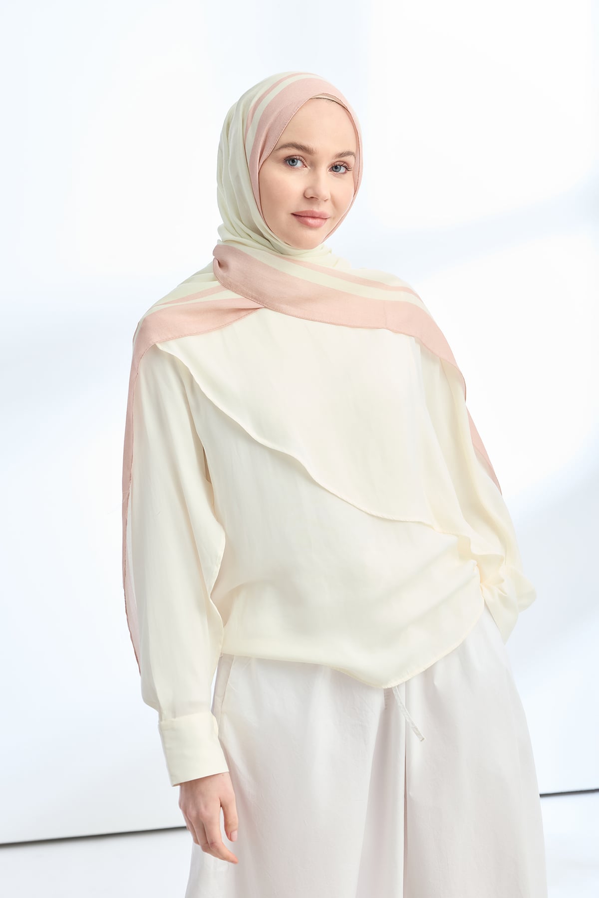 ELEGANT HARMONY FRAME DESEN ŞAL - KREM - PUDRA