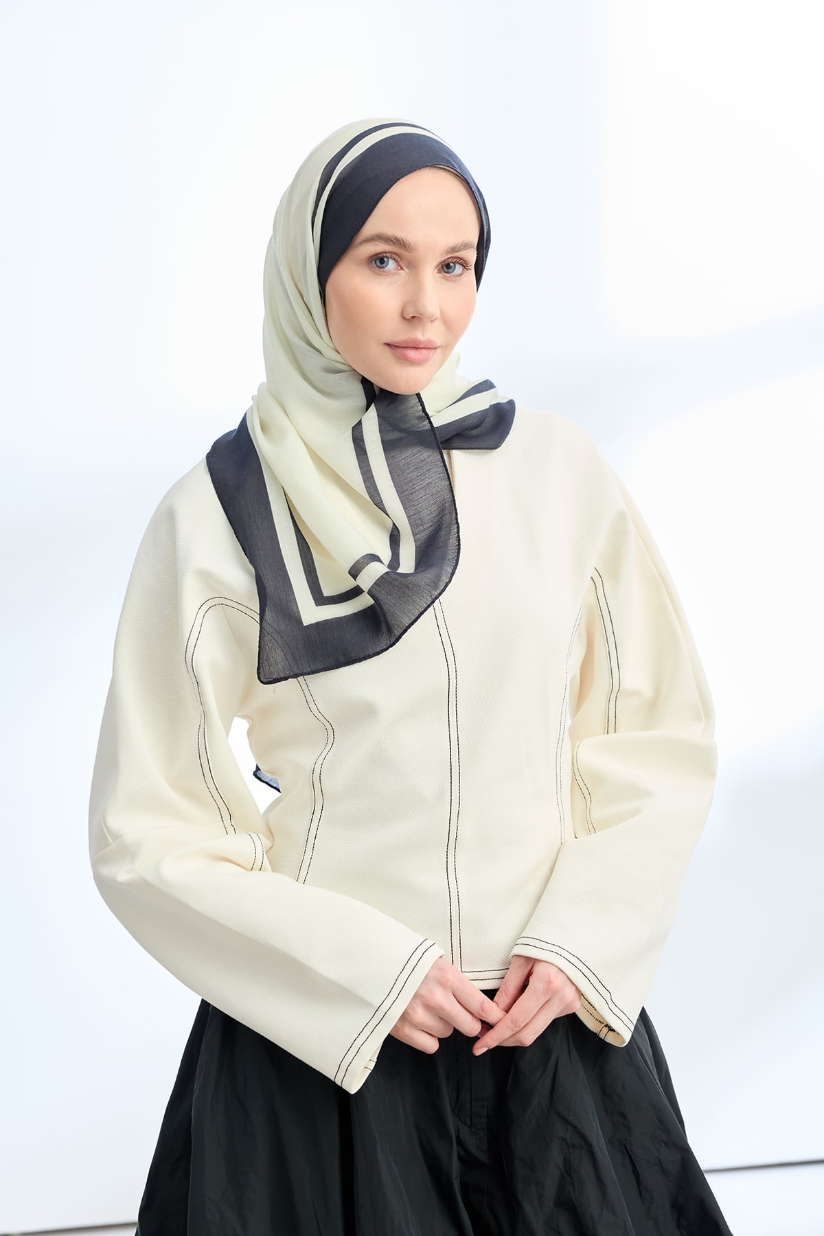ELEGANT HARMONY FRAME DESEN ŞAL - KREM - SİYAH