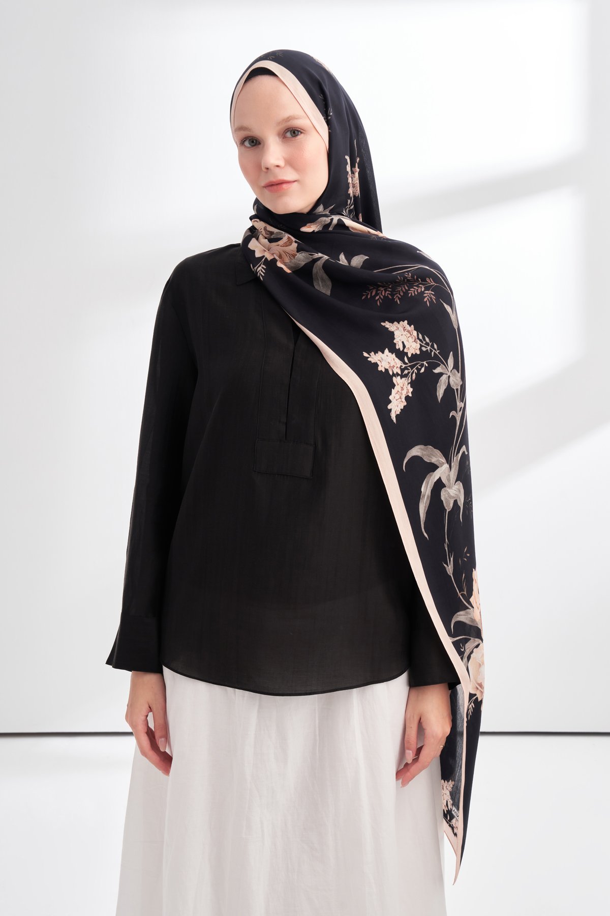 FLORAL ARCHIVE AVELINE DESEN ŞAL - BEJ - SİYAH