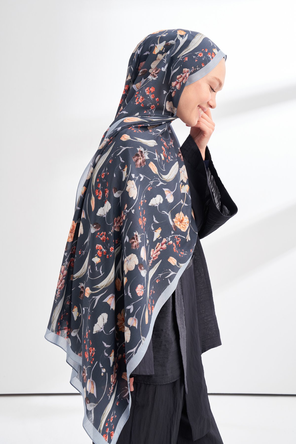 FLORAL ARCHIVE ROSALIE DESEN ŞAL - İNDİGO - LACİVERT