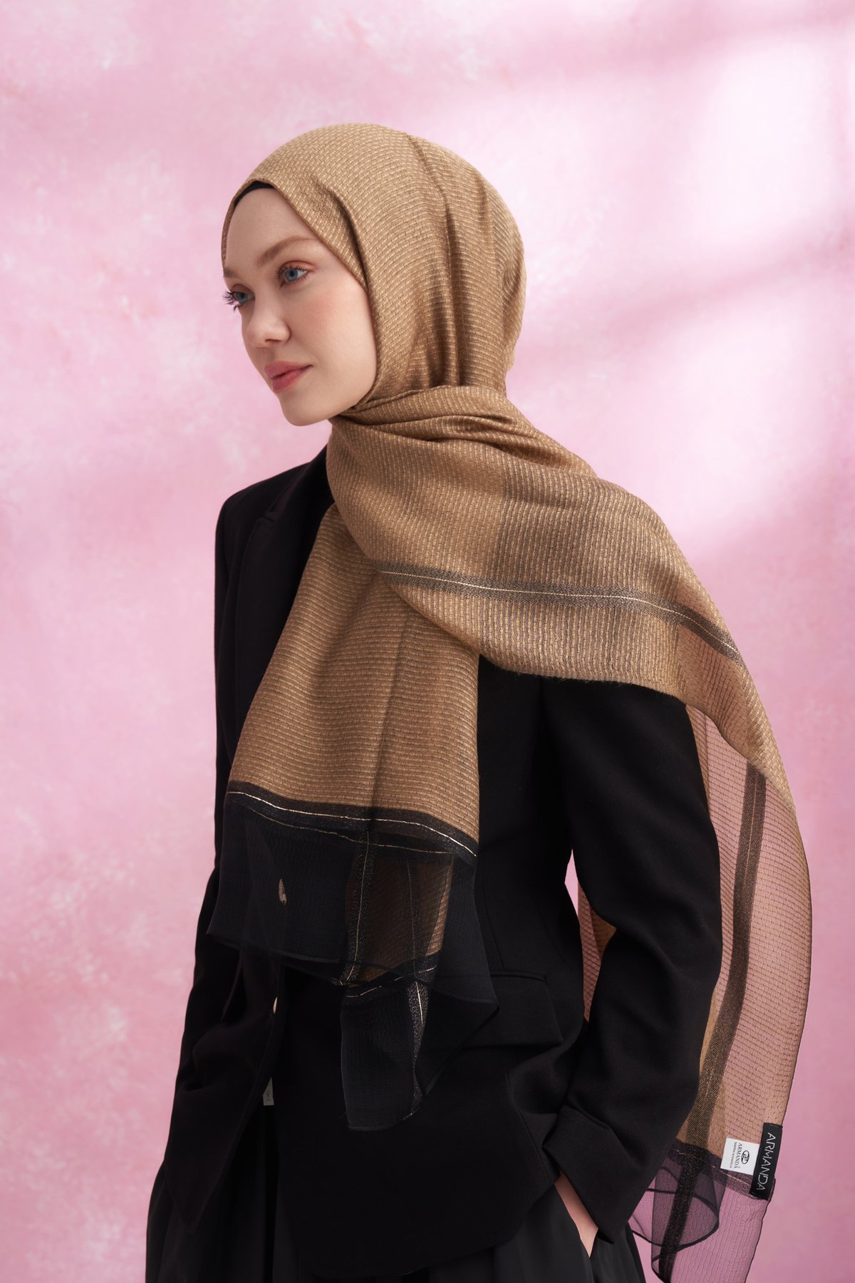İPEKLİ PEONY ŞAL - BEJ-SİYAH