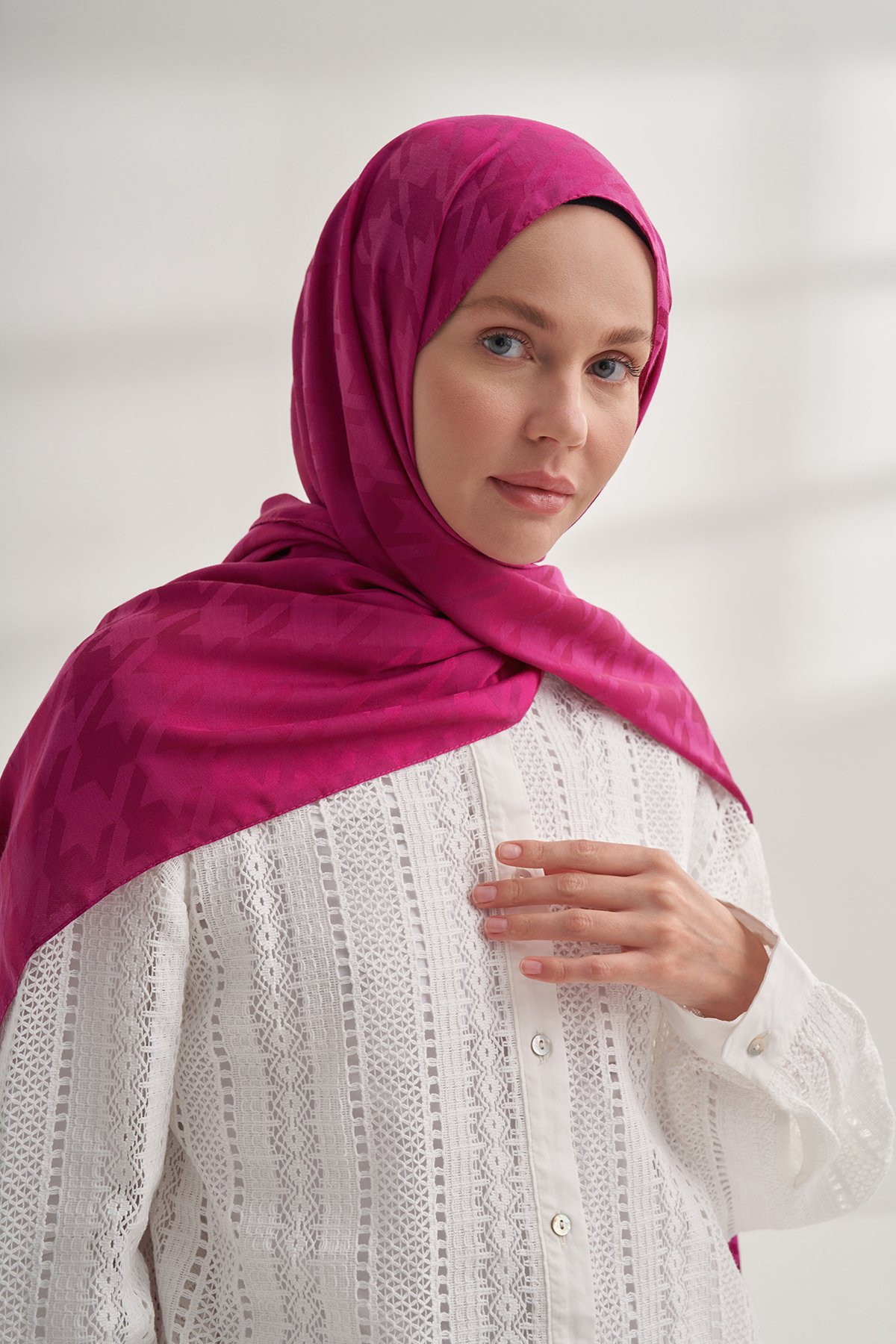 İTALYAN JAKAR KAZAYAĞI DESEN ŞAL - SIKLAMEN