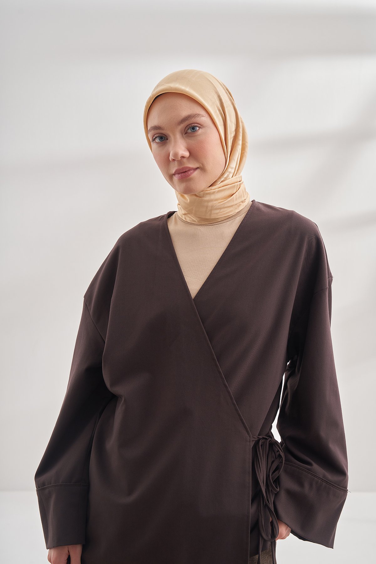 İTALYAN JAKAR ŞERİT DESEN EŞARP - DORE