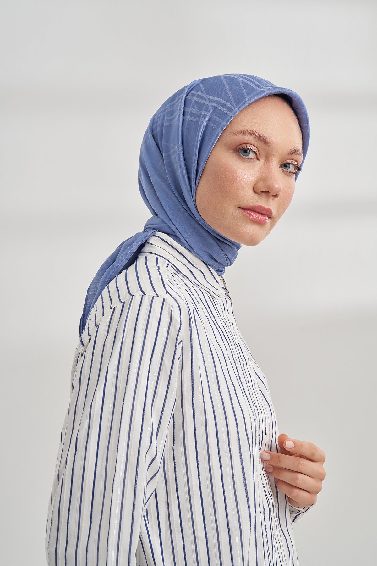 İTALYAN JAKAR ŞERİT DESEN EŞARP - İNDİGO