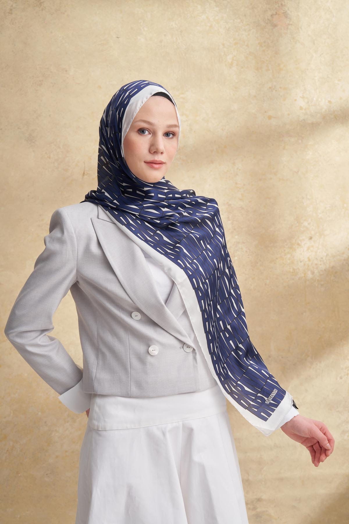 İTHAL VUAL ARMANDA DESEN ŞAL - LACİVERT - BEYAZ