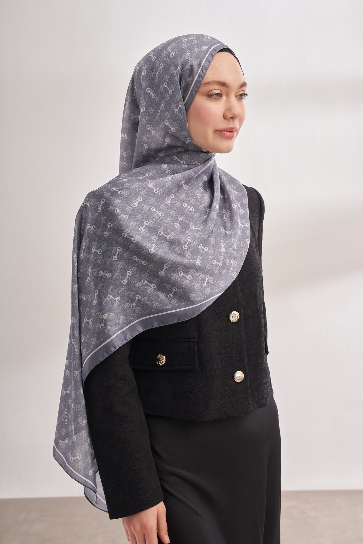 İTHAL VUAL MONOGRAM DESEN ŞAL - GRİ